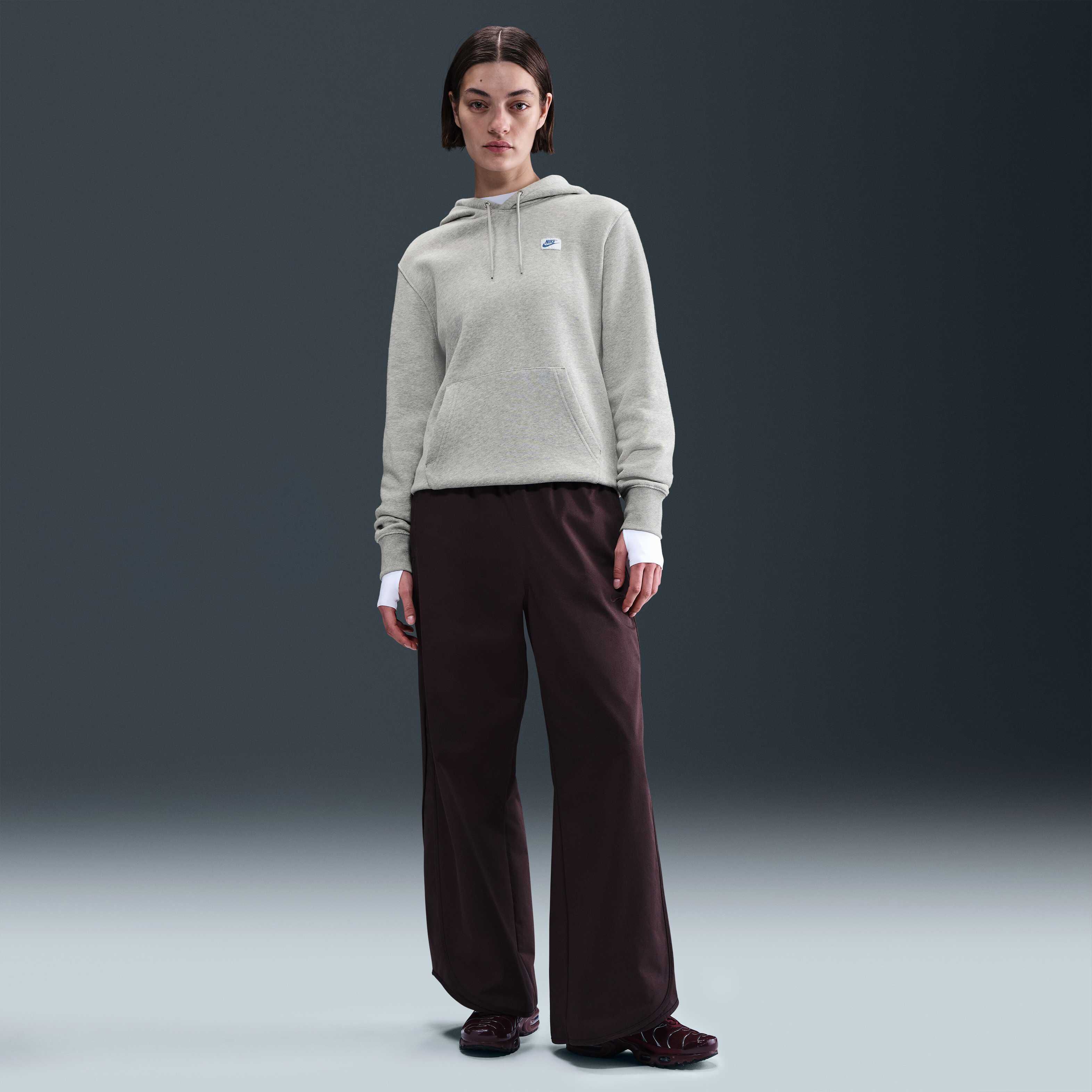 Nike Club image number 5