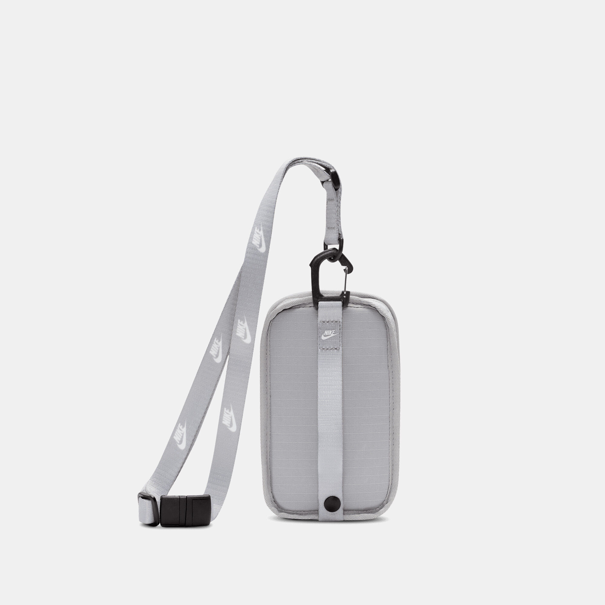 نايكي كلوب image number 1