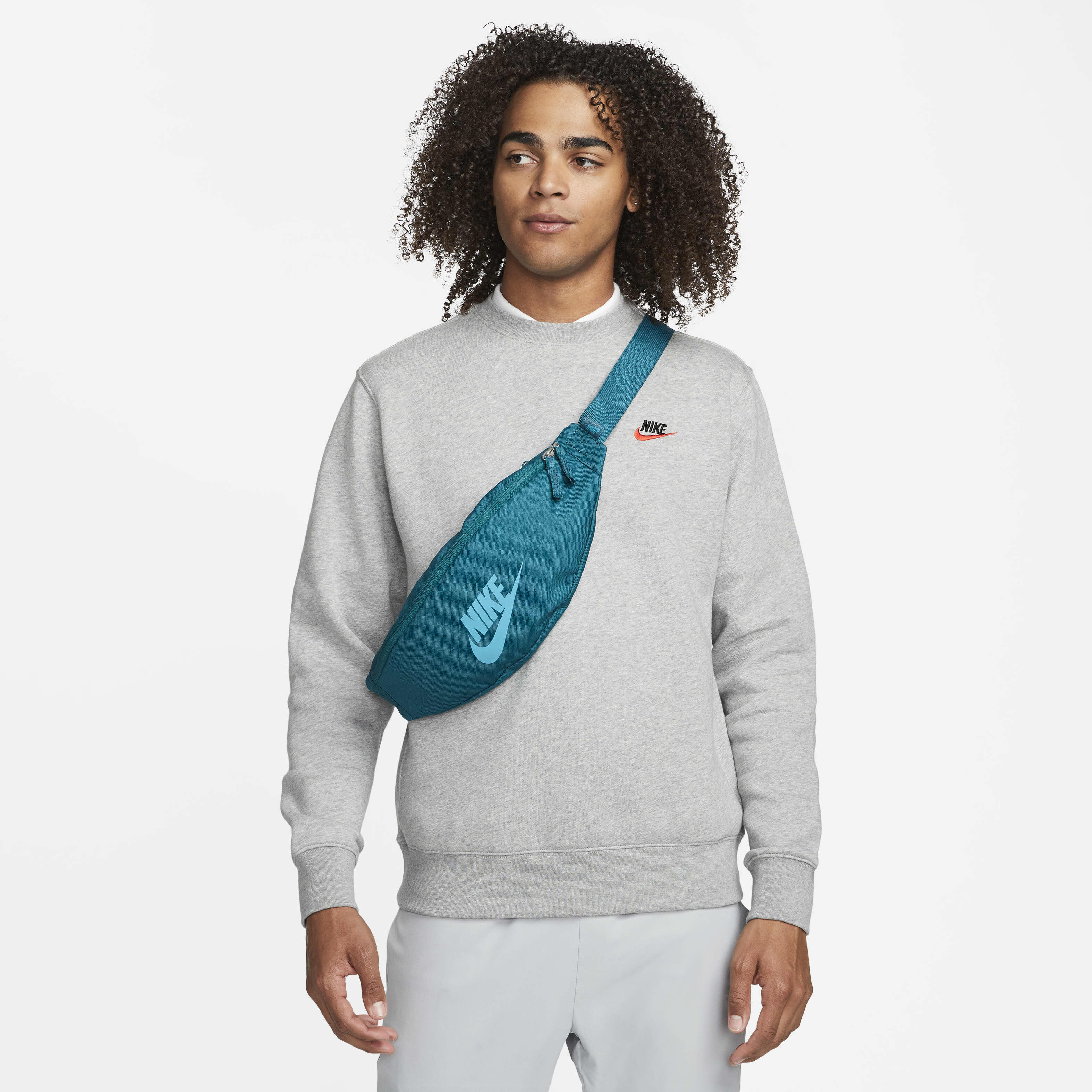 Nike Heritage image number 0