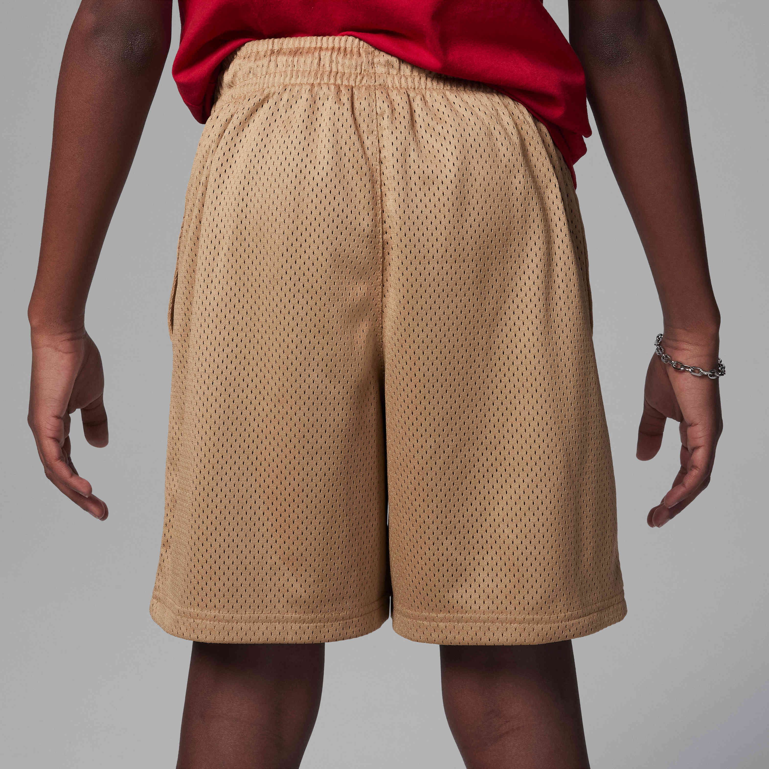 جوردن ام في بي image number 2