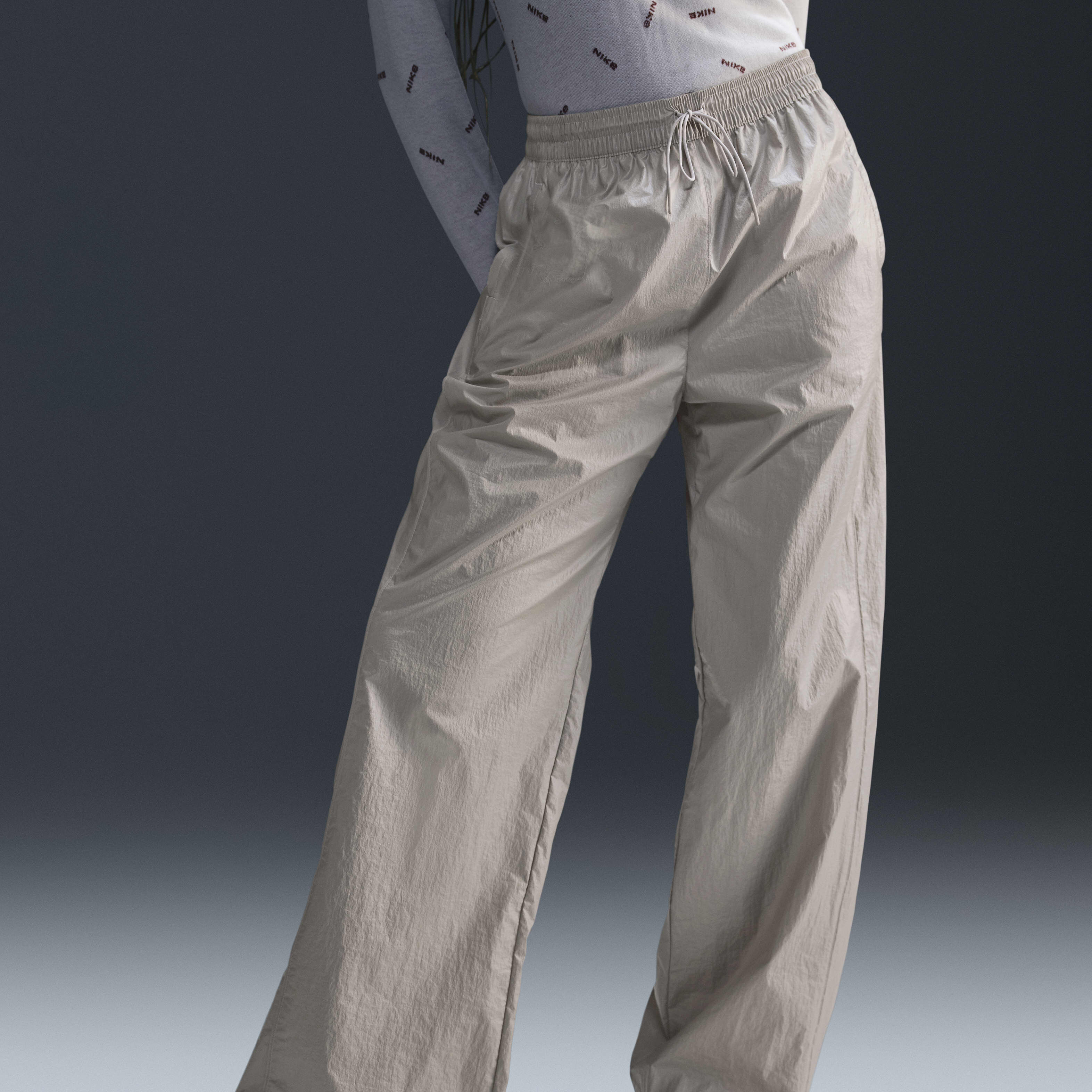 نايكي ويندرانر image number 1