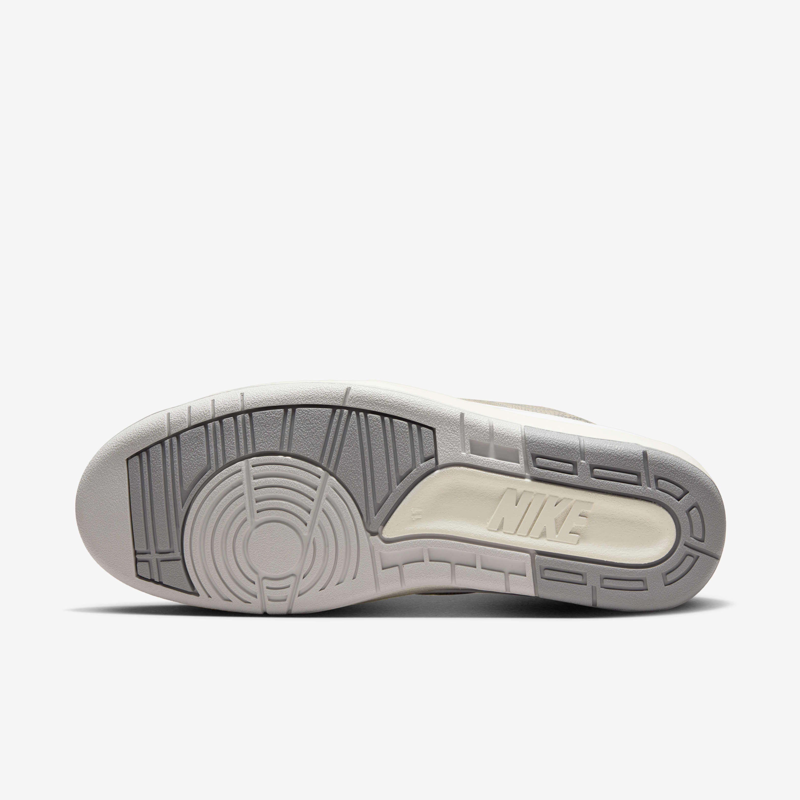 Air Jordan 2 Retro Low image number 1