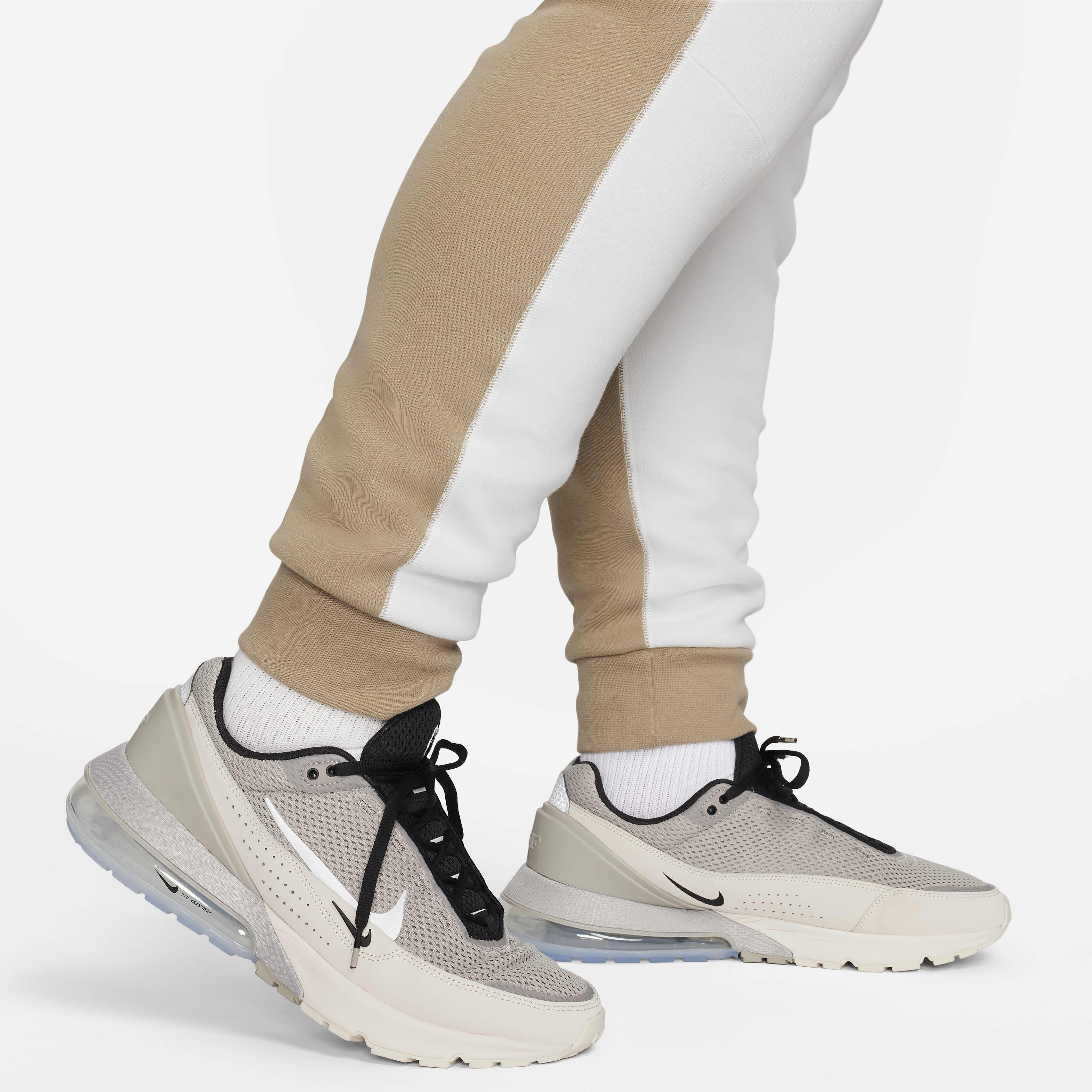 نايكي سبورتسوير تك فليس image number 17