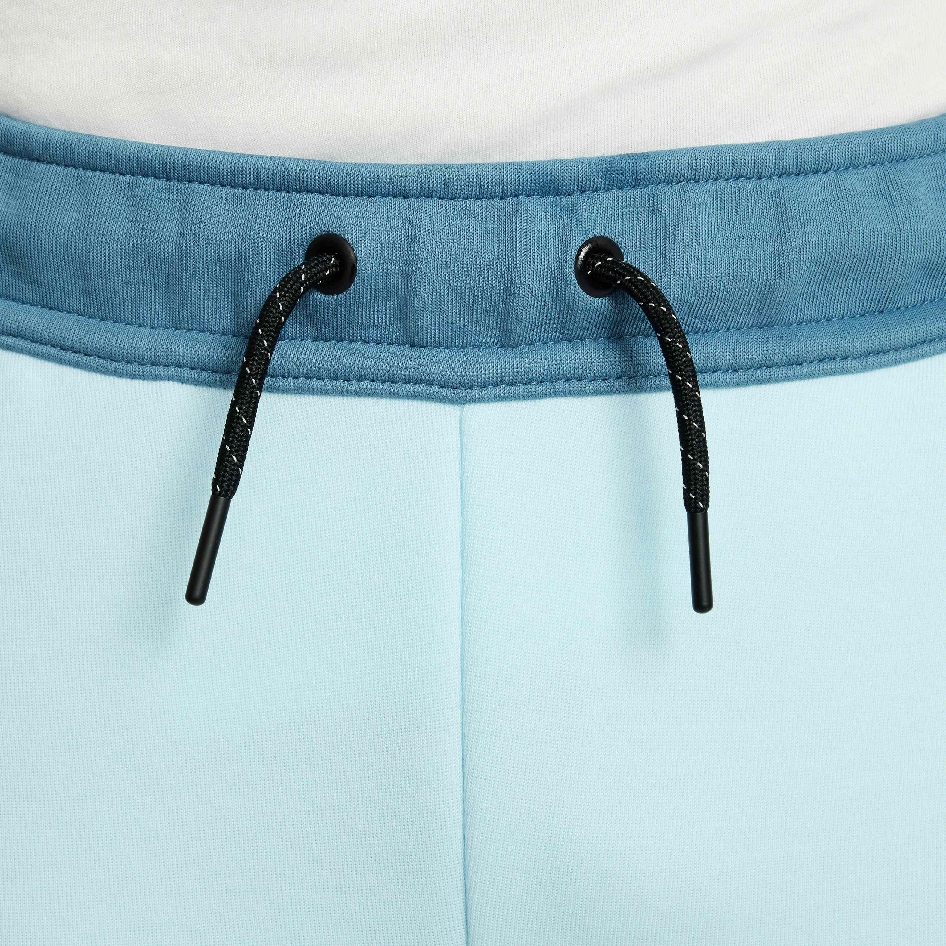 نايكي سبورتسوير تك فليس image number 2