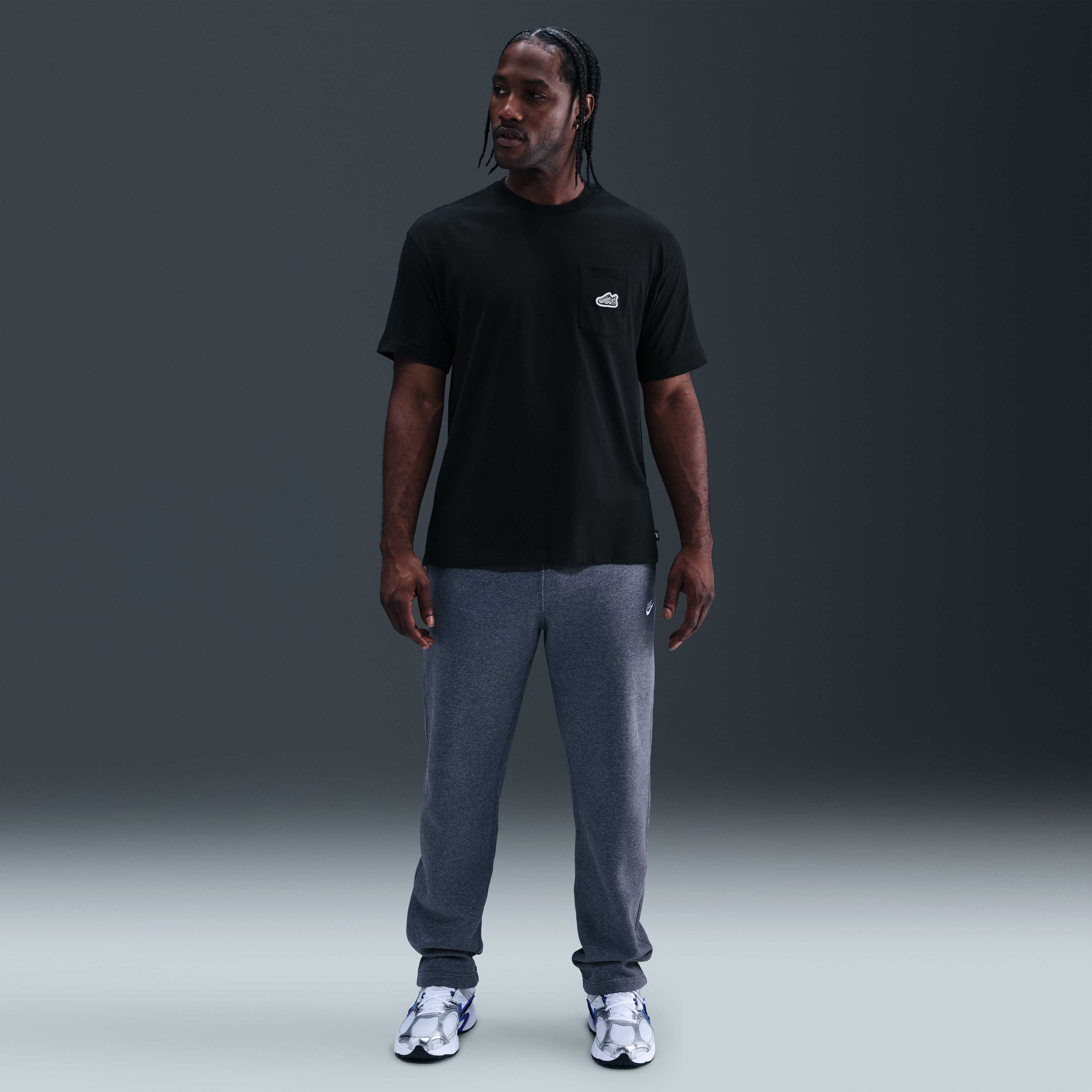 Nike Sportswear Monarch image number 3