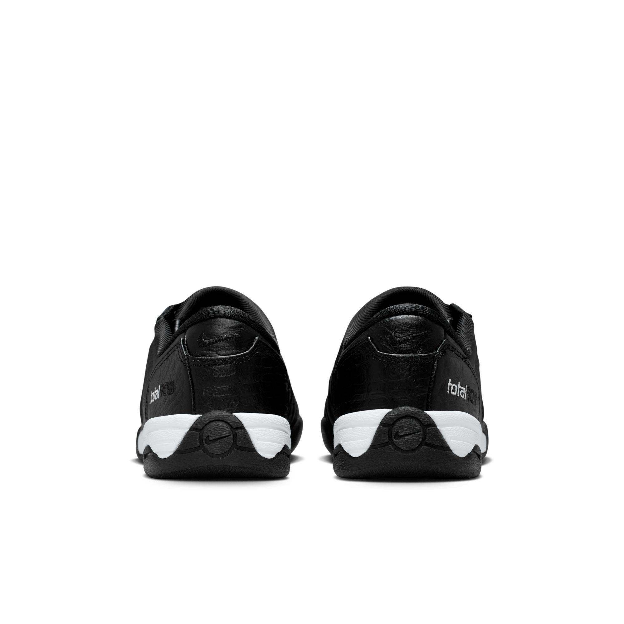 Nike Total90 image number 1