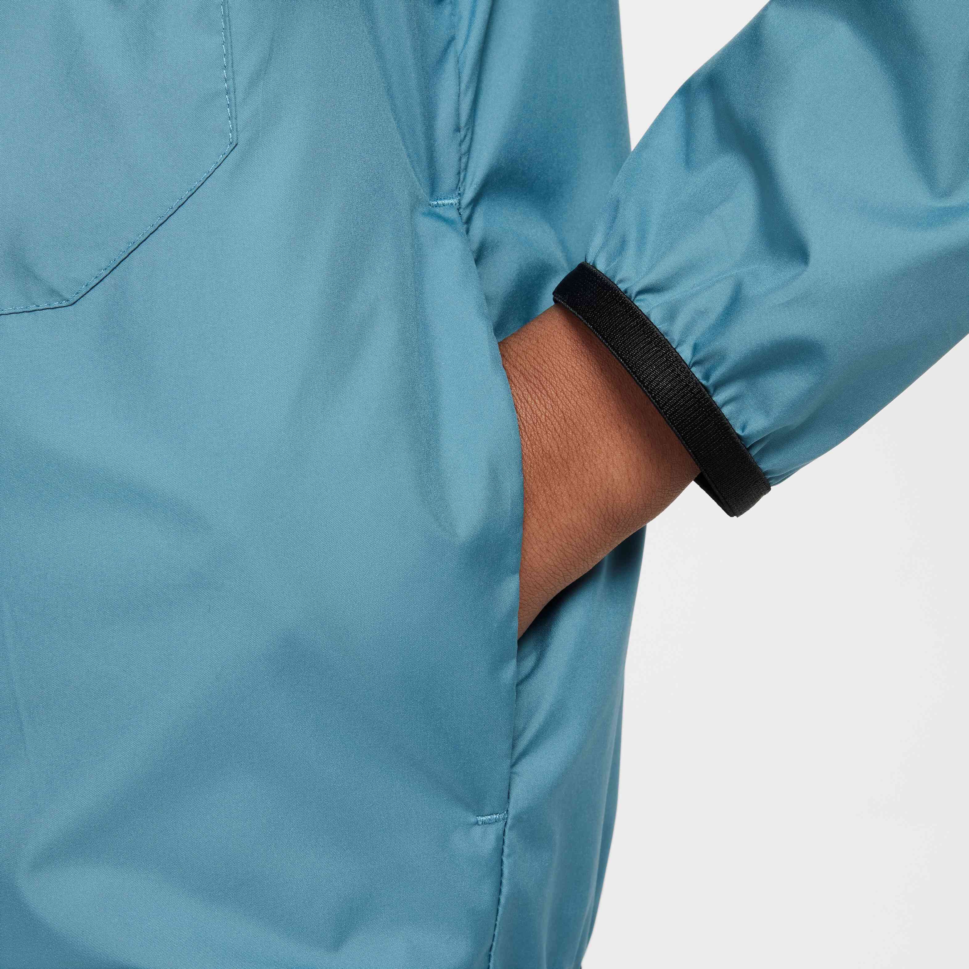 نايكي سبورتسوير سيتي يوتيليتي image number 4