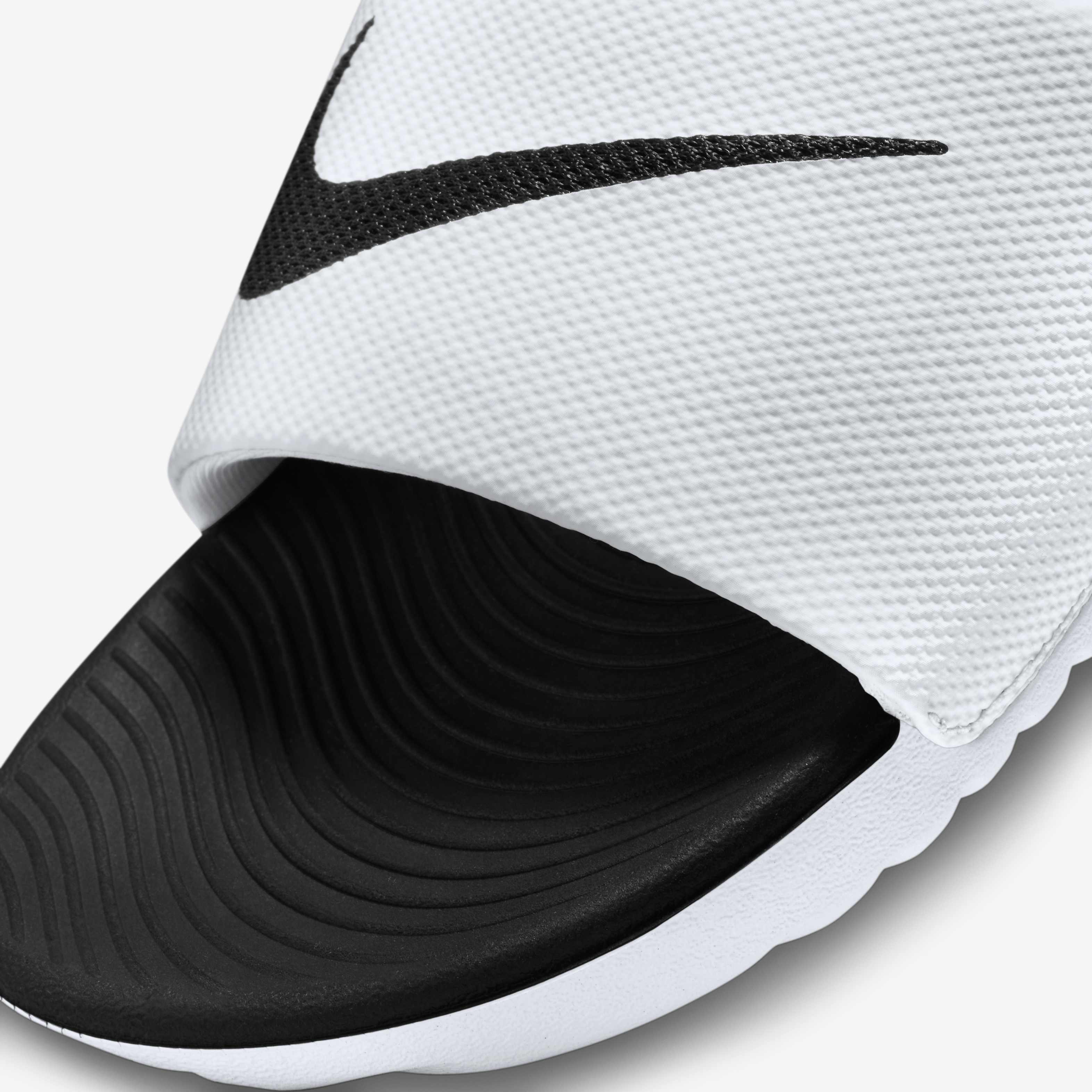 نايكي كاوا image number 5