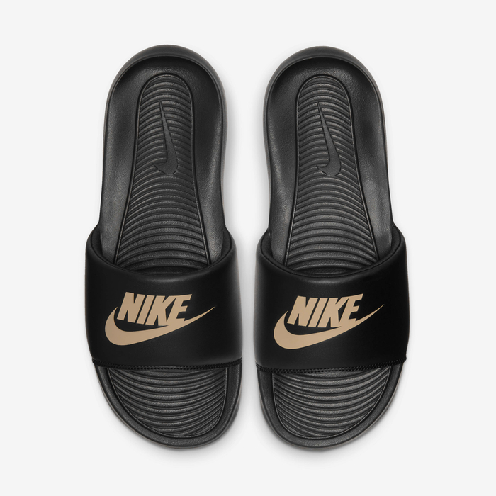 Nike Victori One image number 4 Nike Victori One image number 4