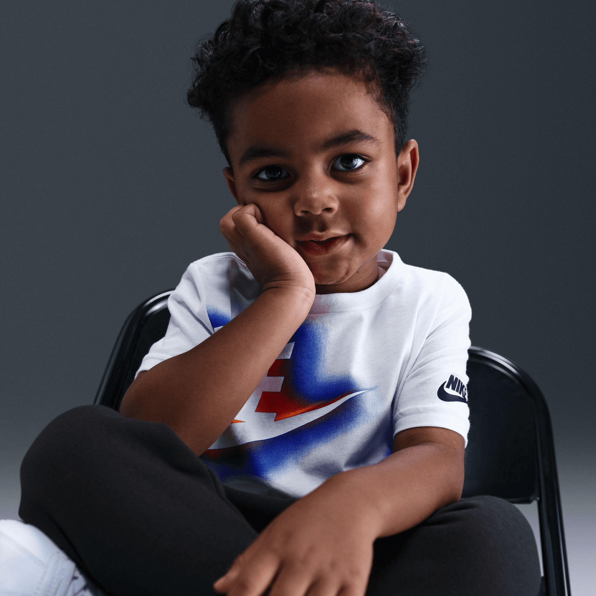 Nike Glow With Me image number 4