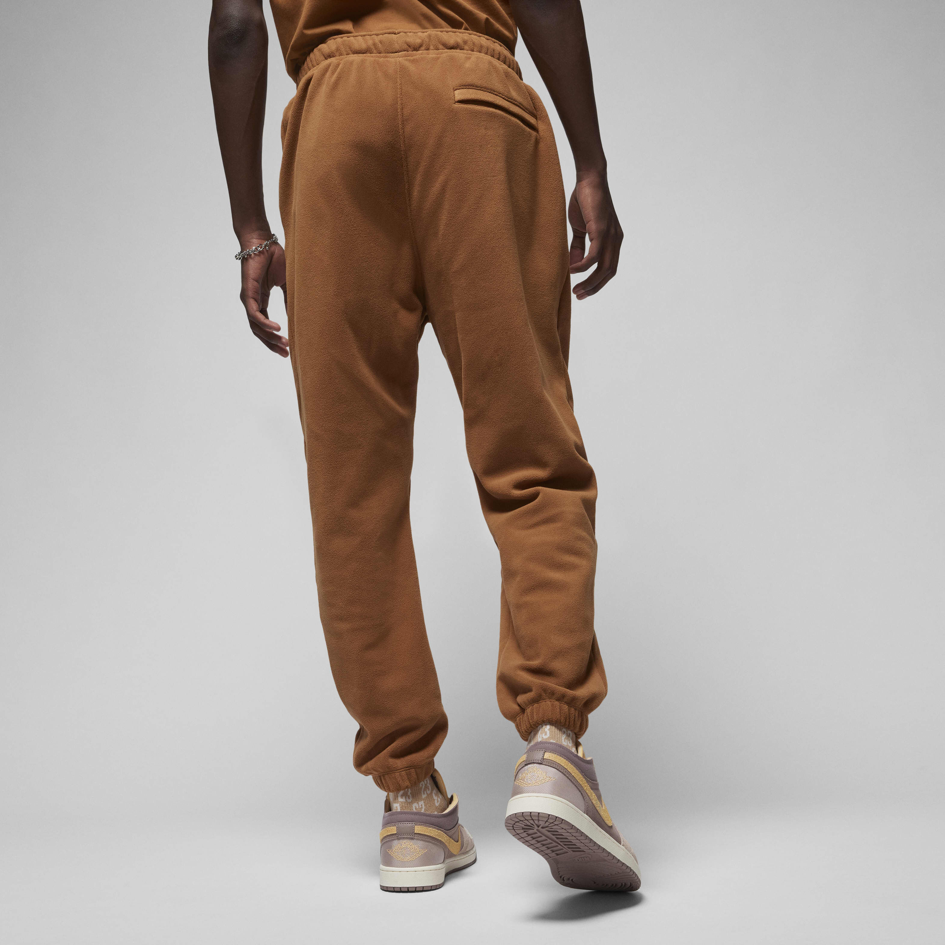 Jordan Essentials image number 1