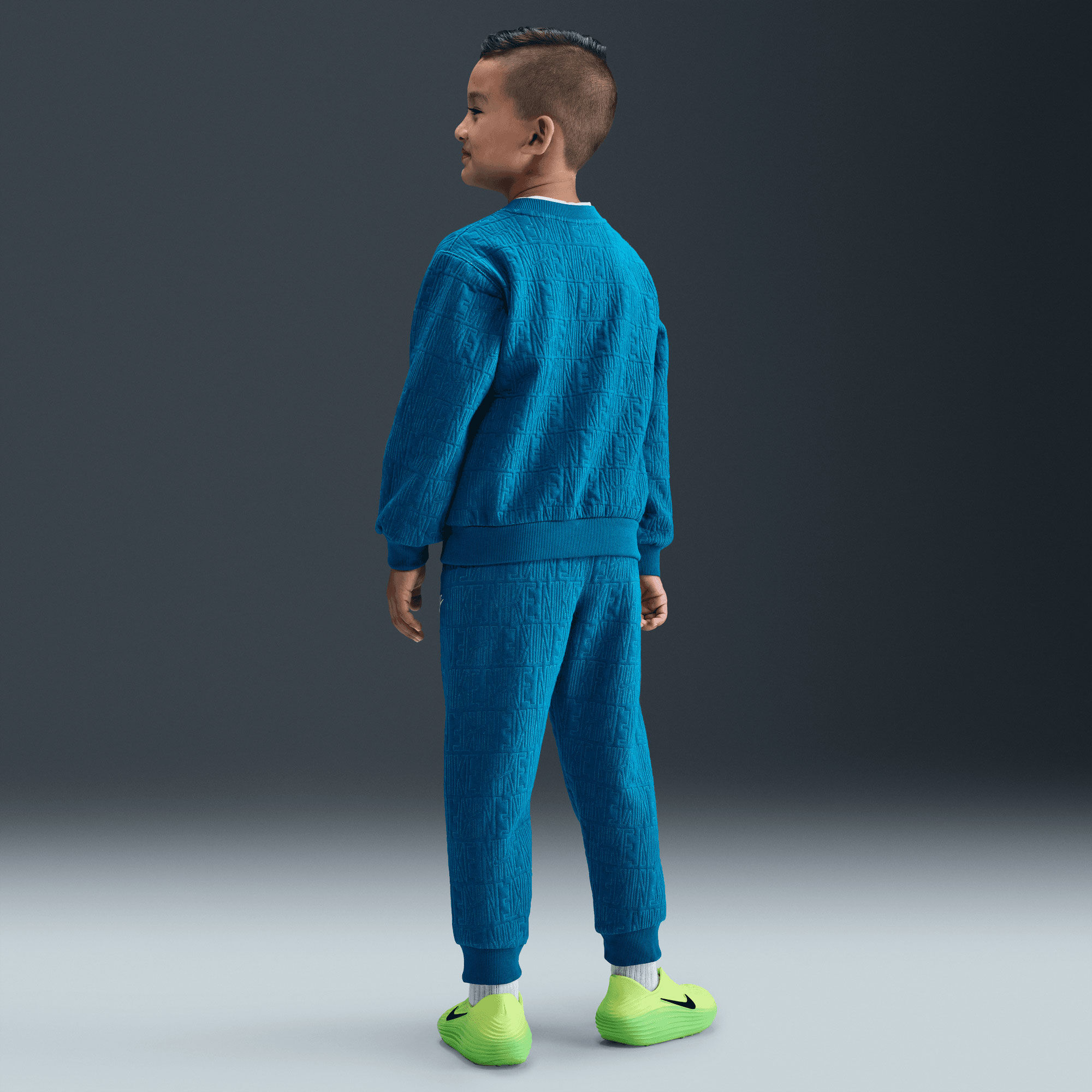 Nike Glow With Me image number 3