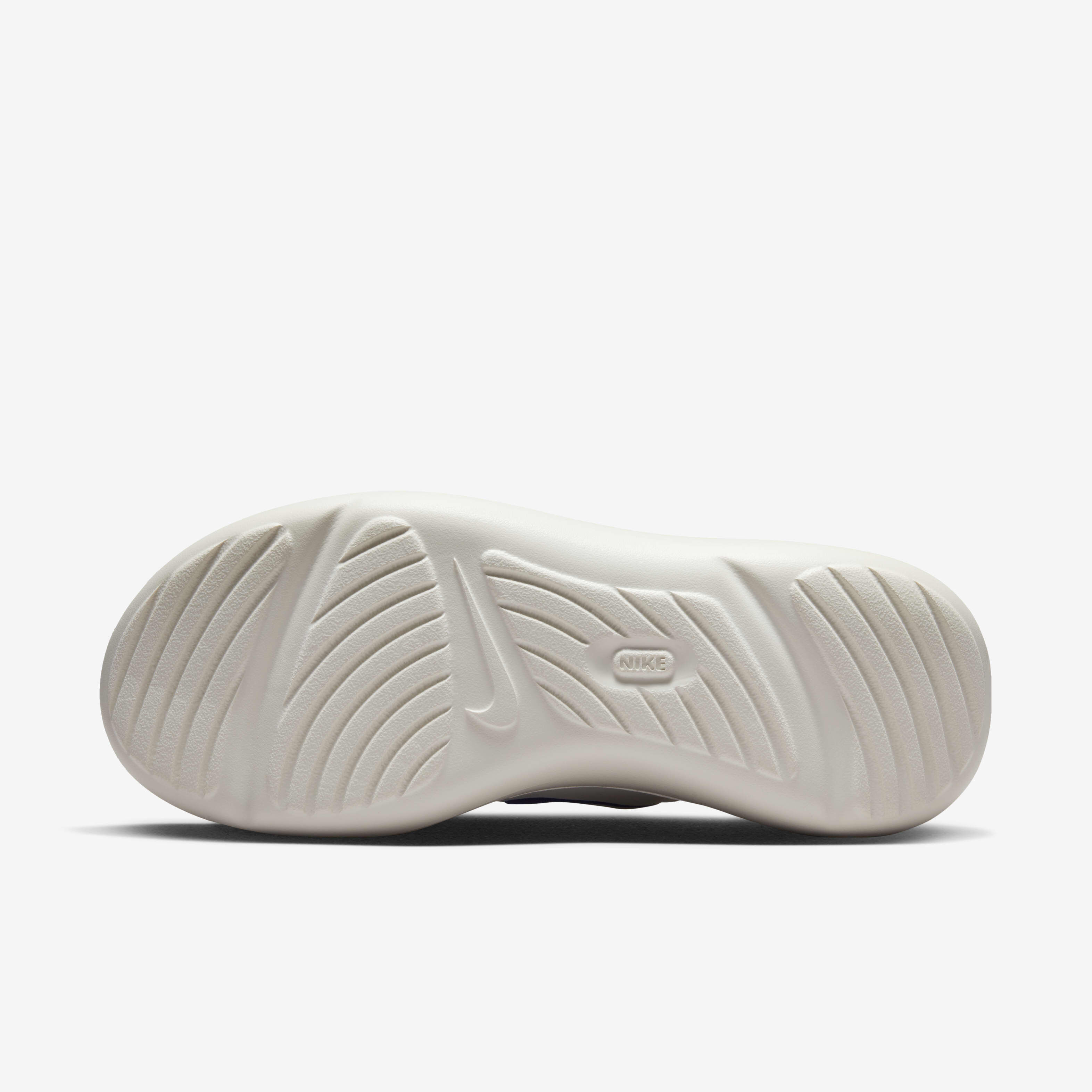 نايكي اي-سيريز AD image number 1