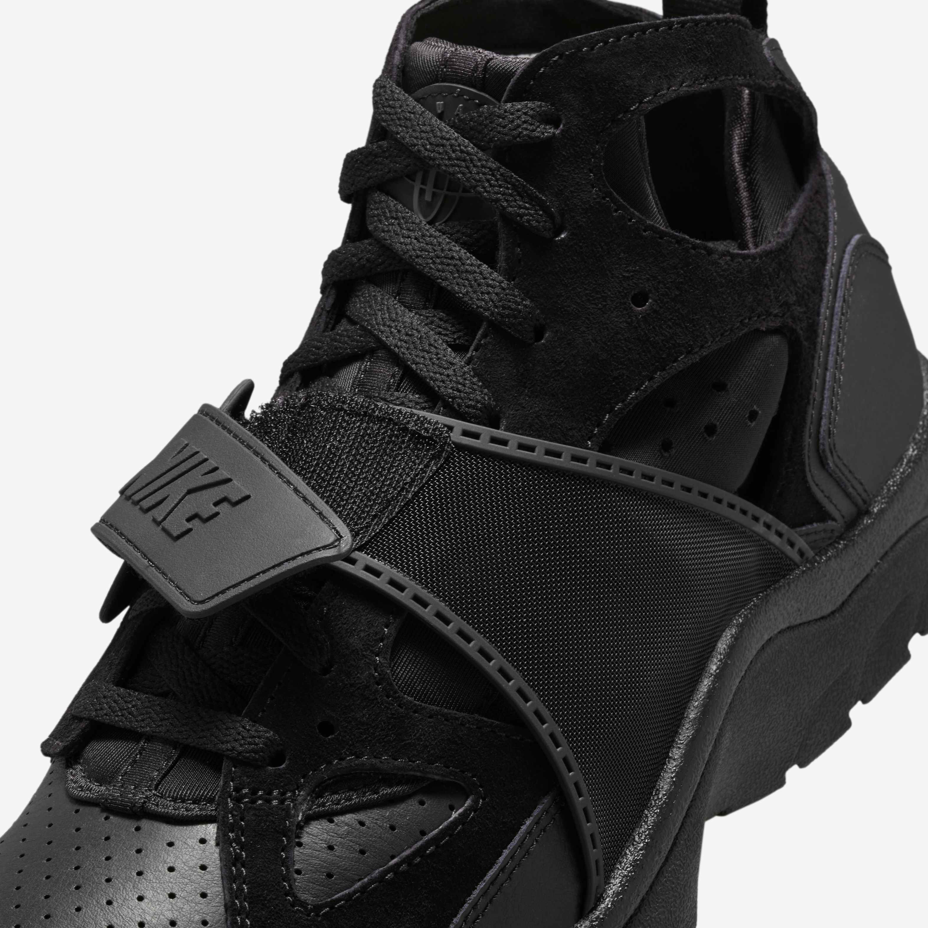 Nike Air Trainer Huarache image number 6