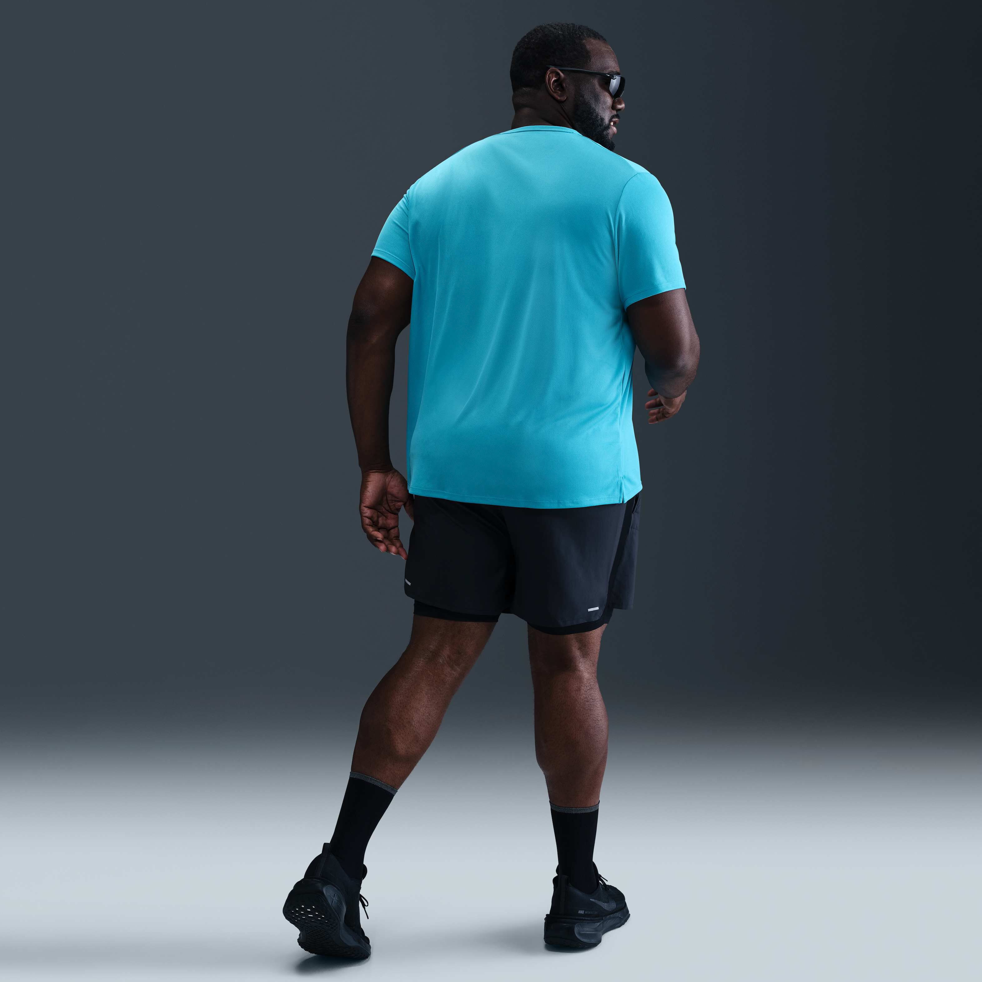 نايكي ميلر image number 11