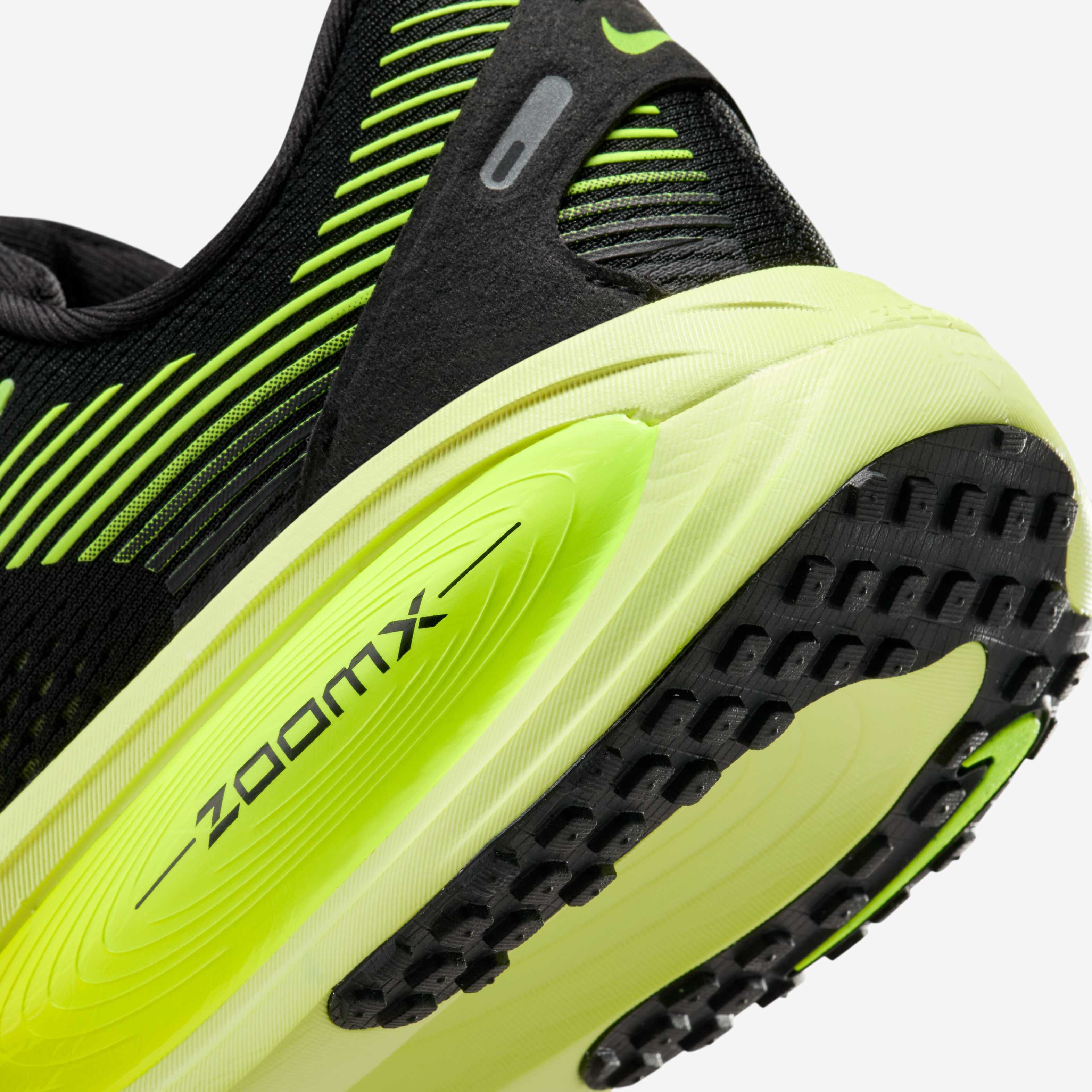 Nike Vomero 18 image number 7