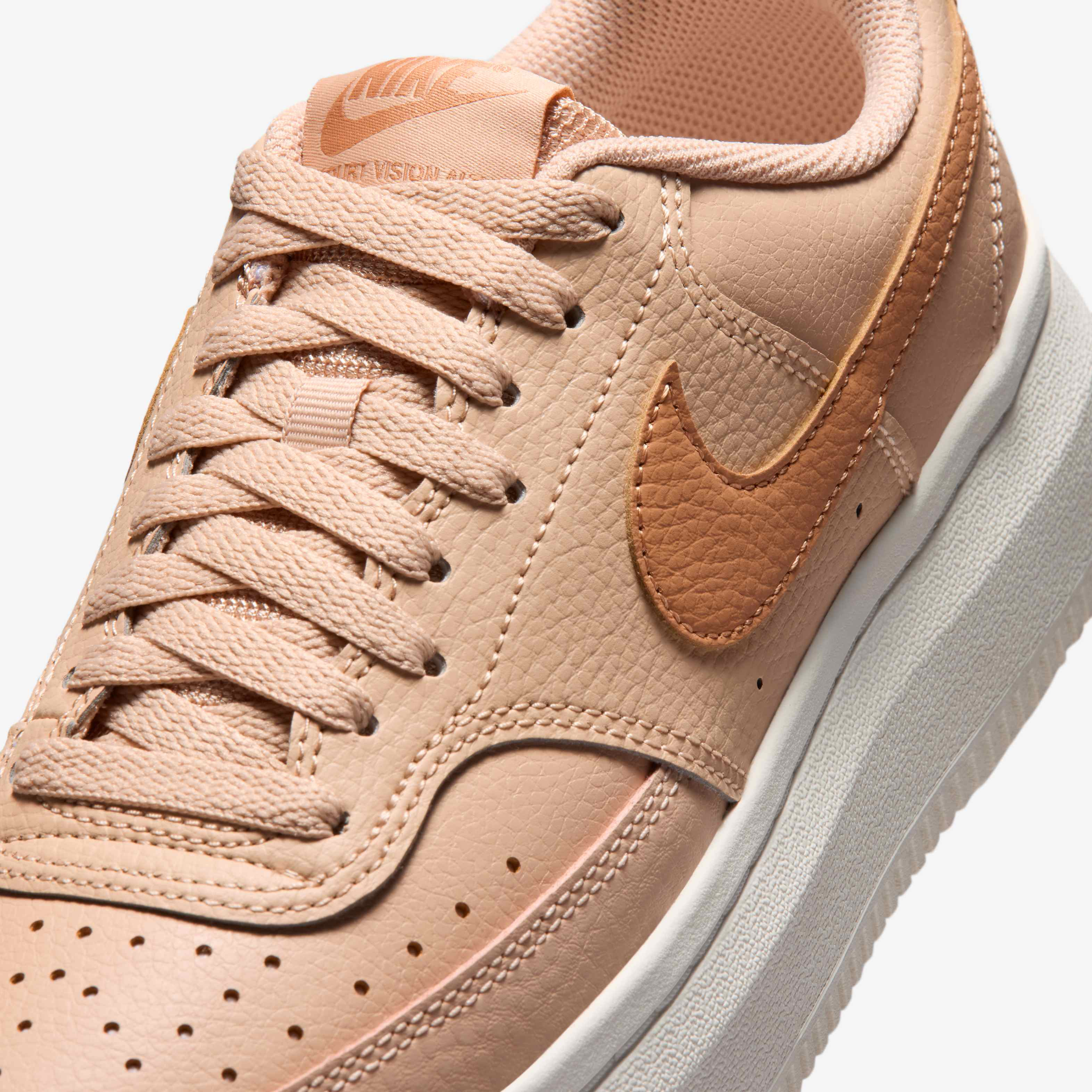 Nike Court Vision Alta image number 16