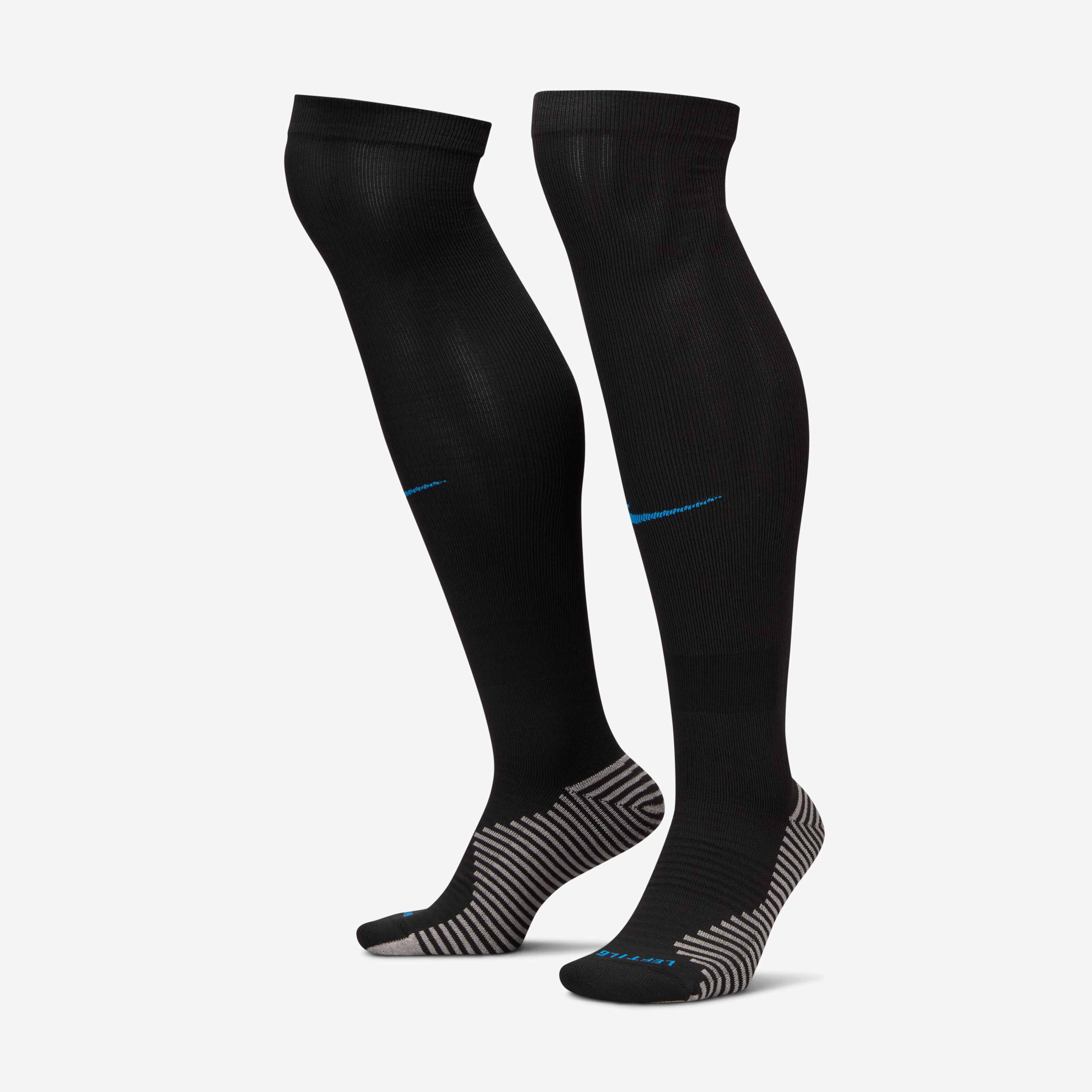 انجلترا سترايك الأساسي image number 0