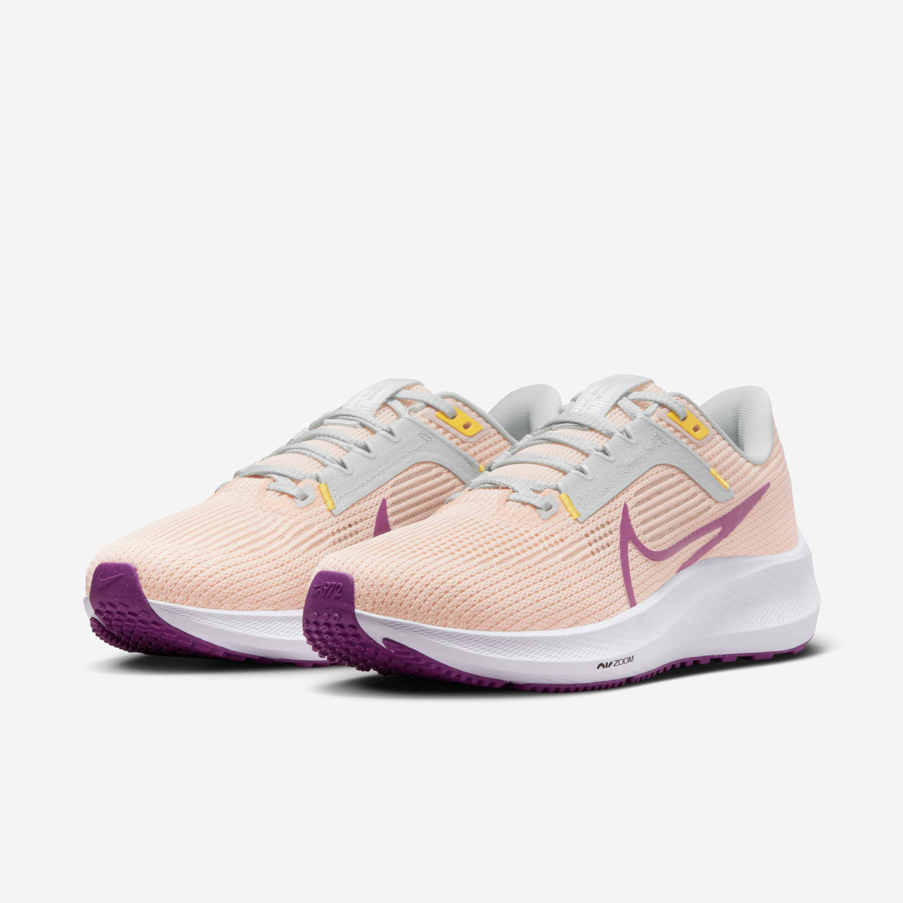 Nike Pegasus 40 image number 4