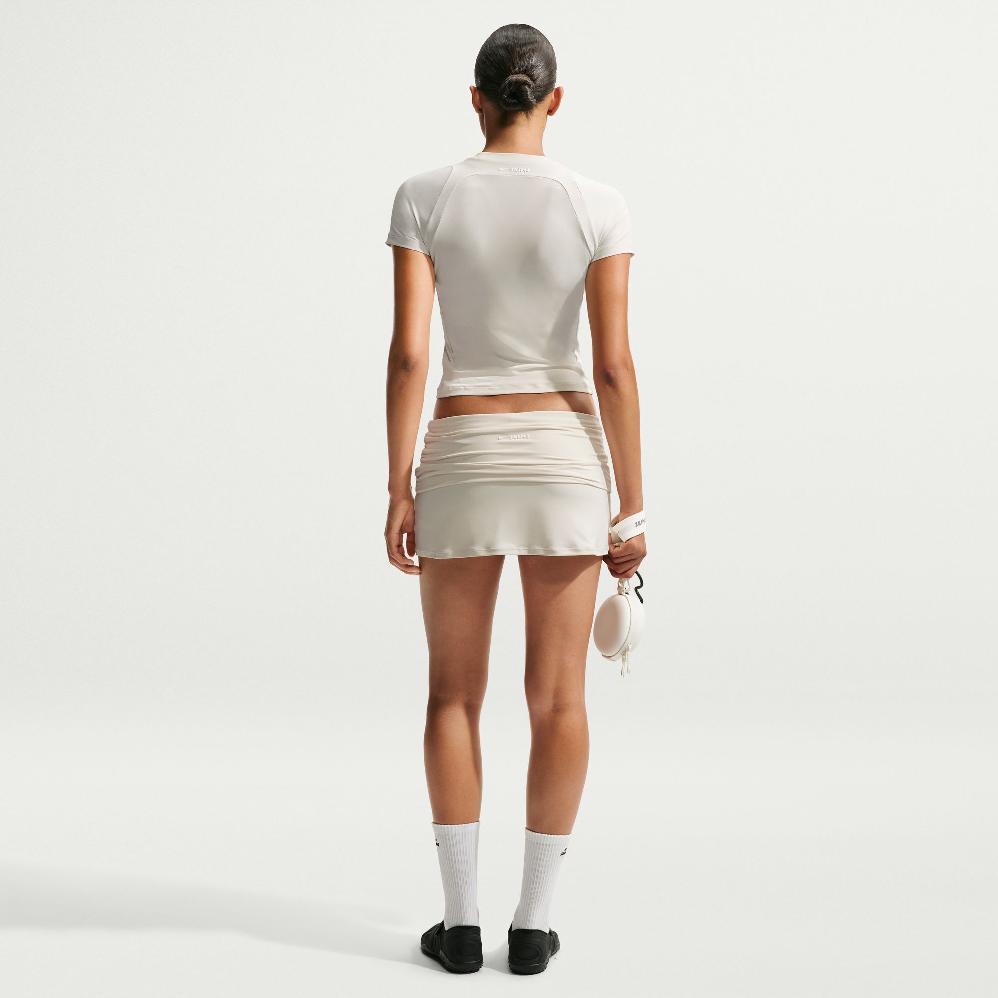 Zoom image