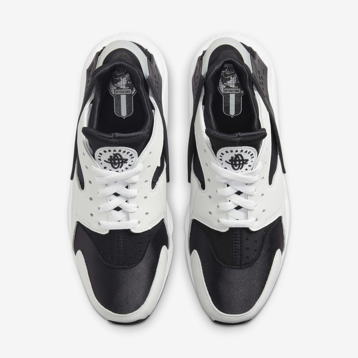 Nike Air Huarache image number 4 Nike Air Huarache image number 4