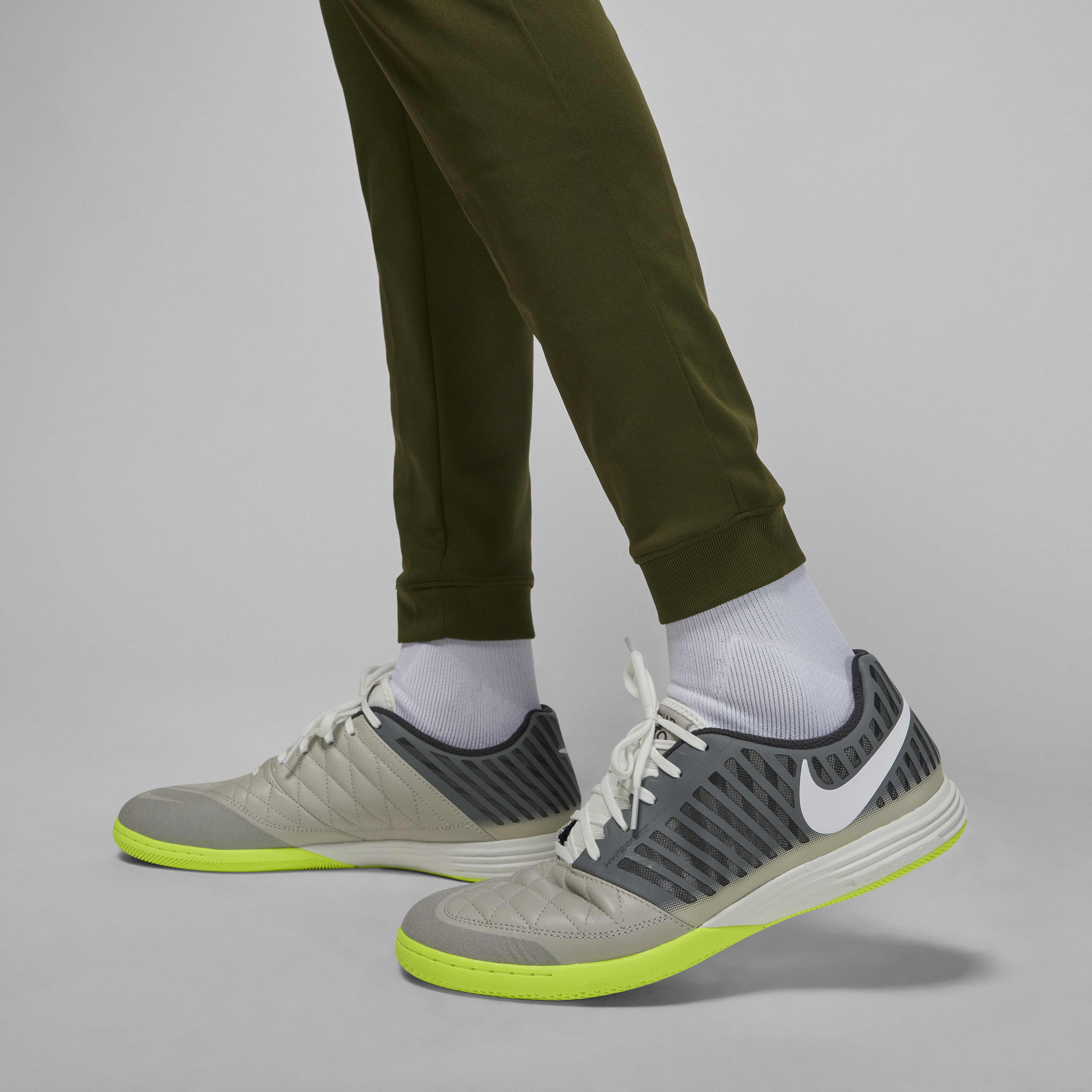 باريس سان جيرمان سترايك البديل image number 10