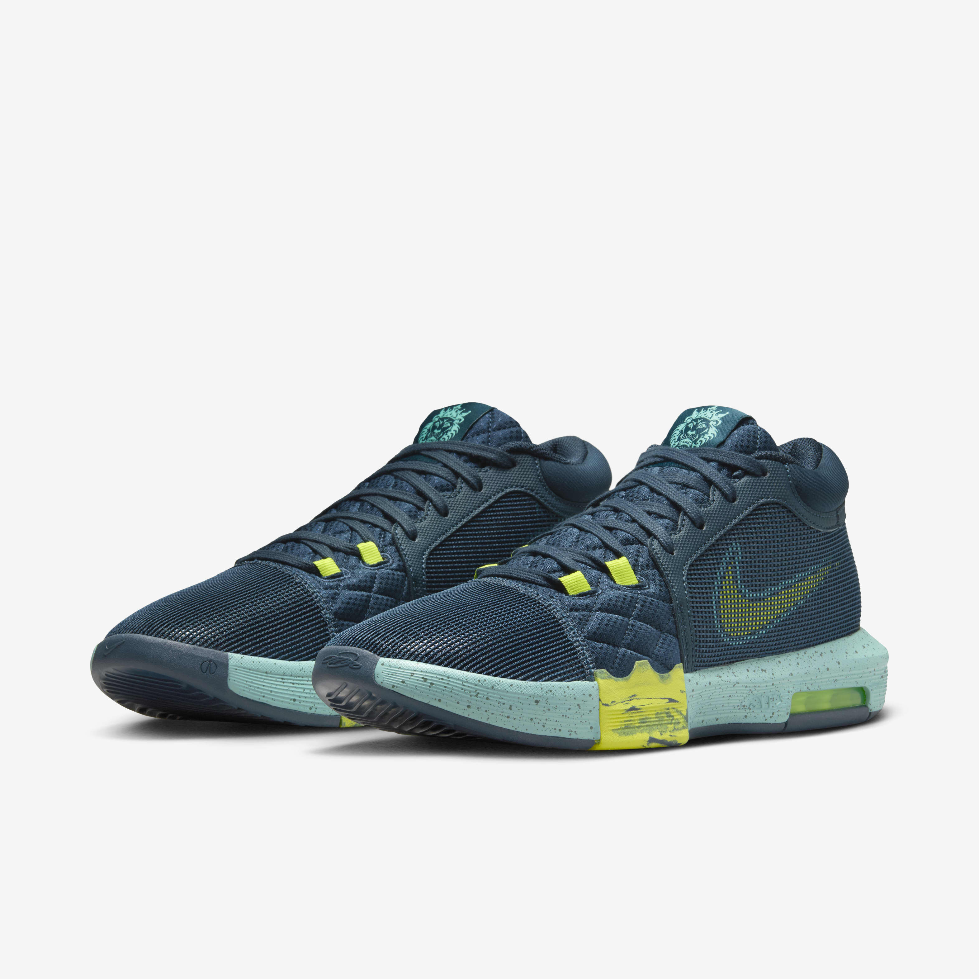 Buy LeBron Witness 8 Basketball Shoes Nike Qatar Official