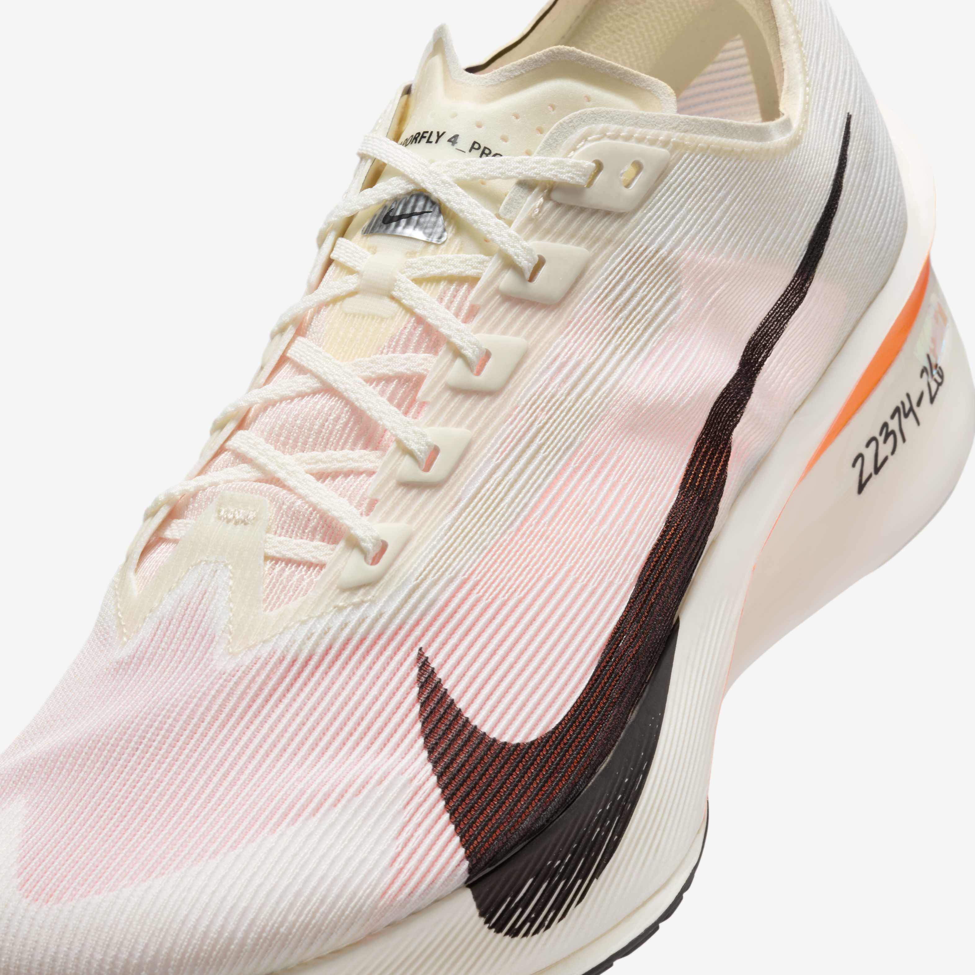 Nike Vaporfly 4 image number 6