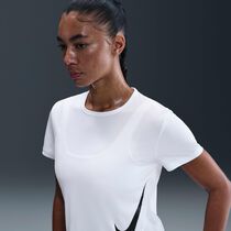 Nike Tempo Swoosh