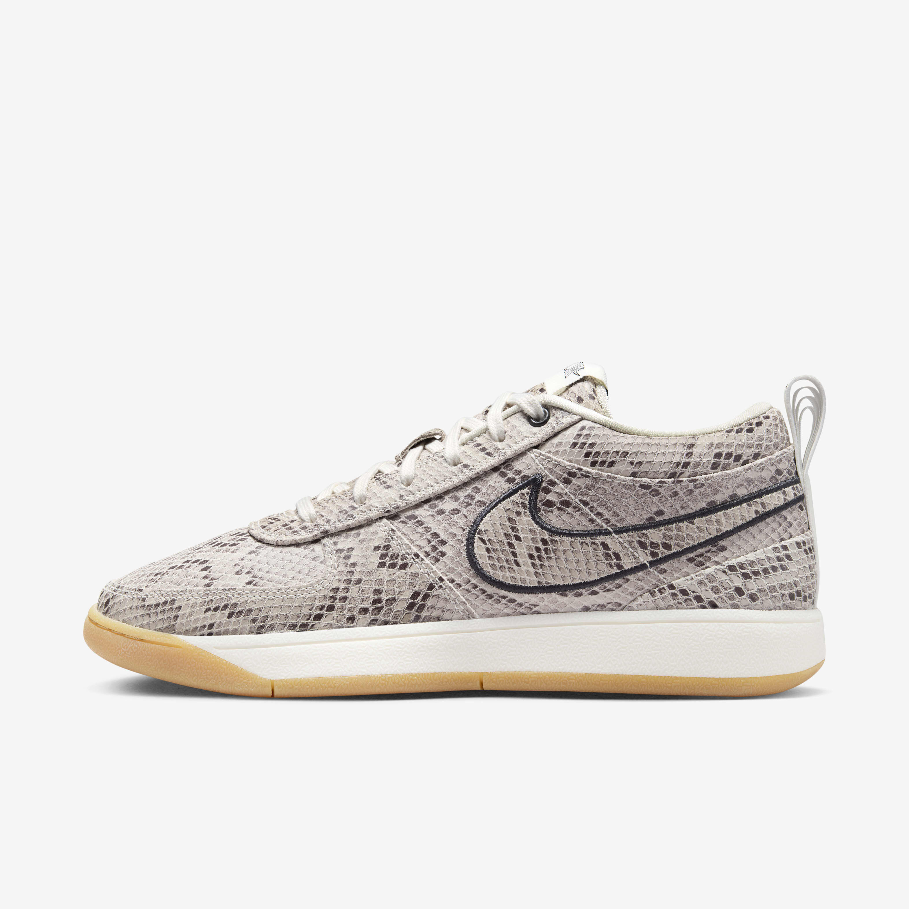 Nike qatar online store 2025