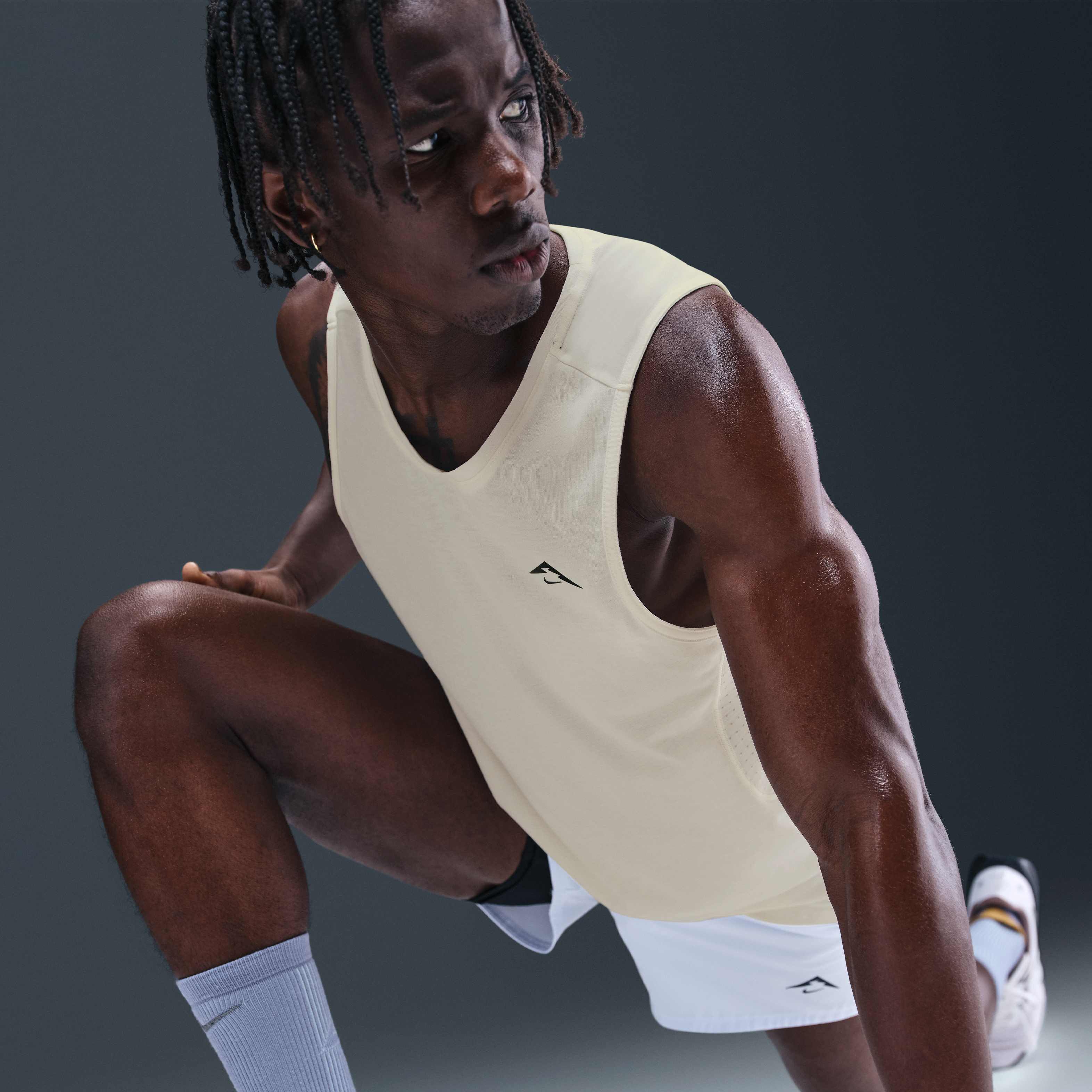 نايكي سولار تشيس image number 2