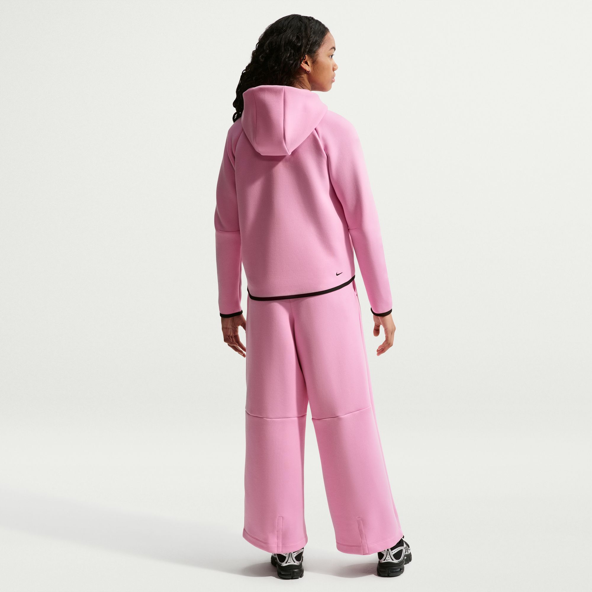 Nike Sportswear Tech Fleece image number 1