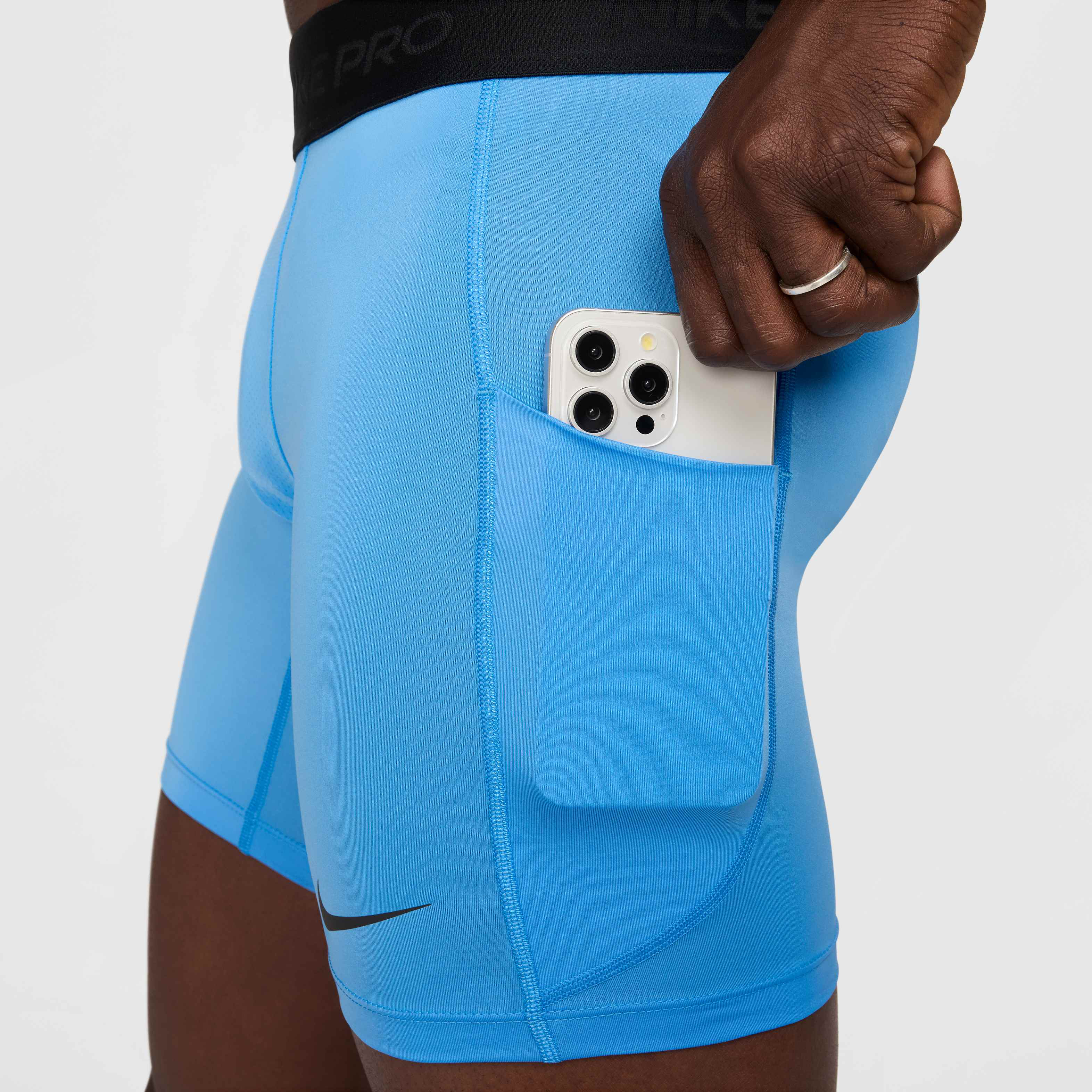 نايكي برو image number 4