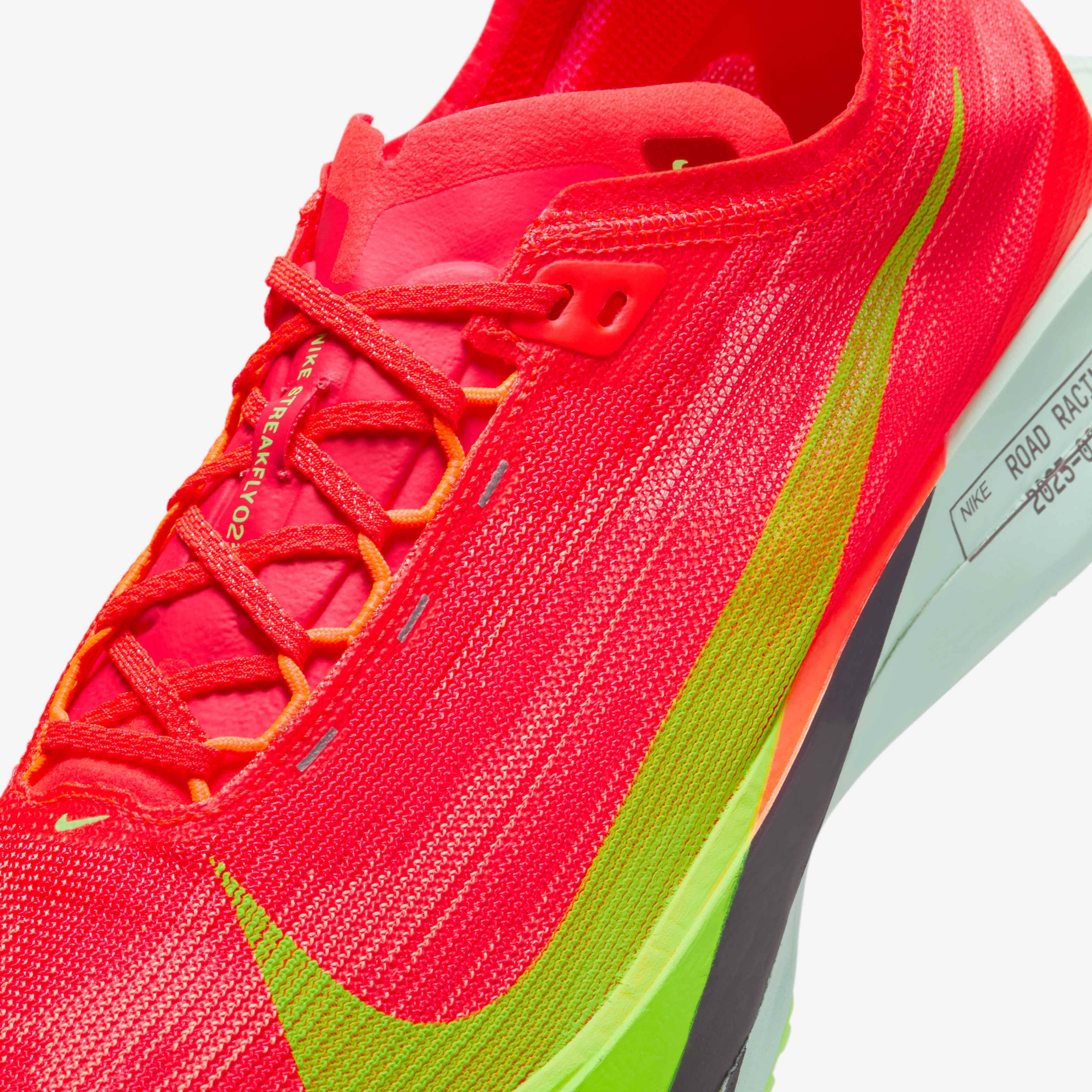 Nike React スパイクシューズ ネイビー/レッド/イエロー Nike React スパイクシューズ ネイビー/レッド/イエロー - メルカリ