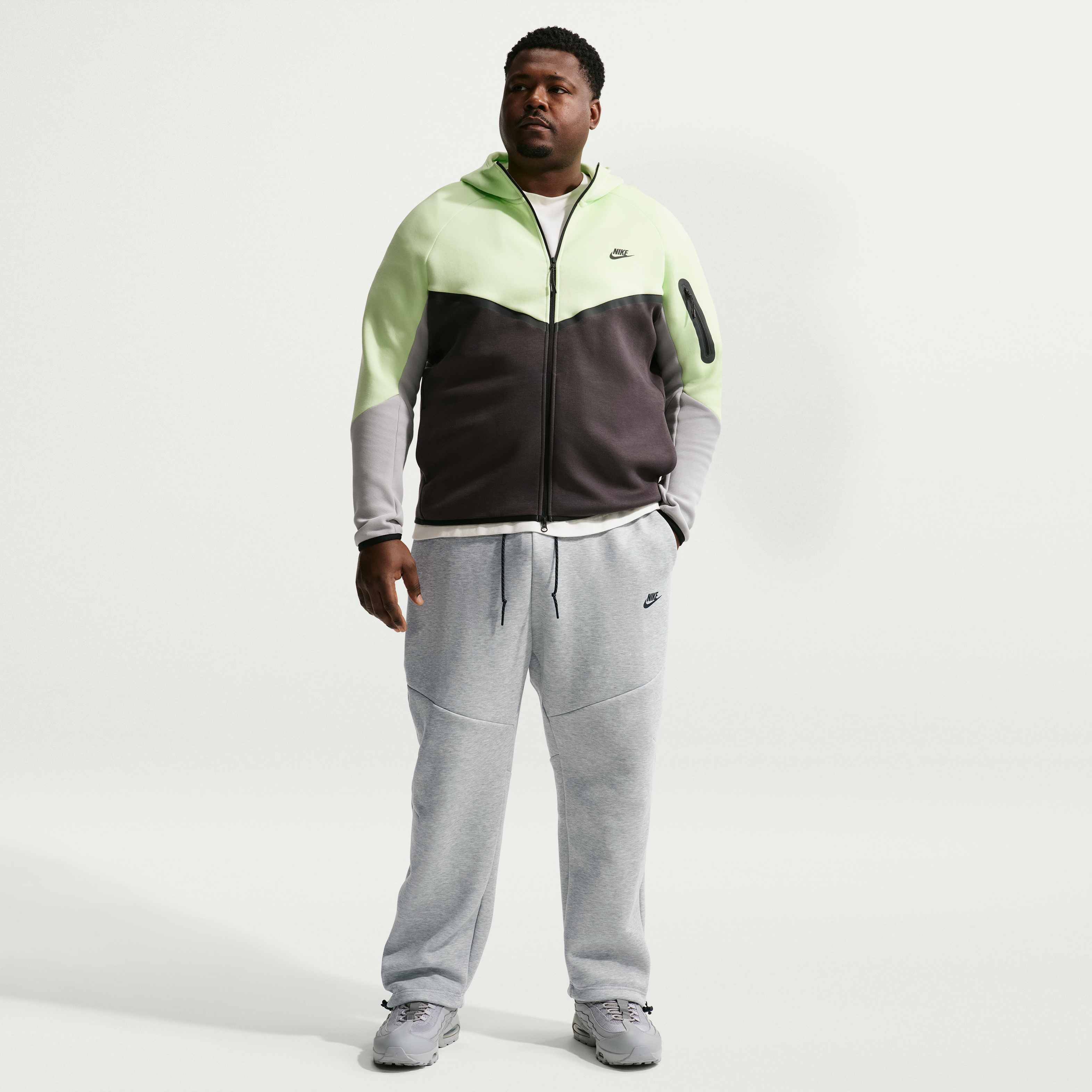 نايكي تك image number 6