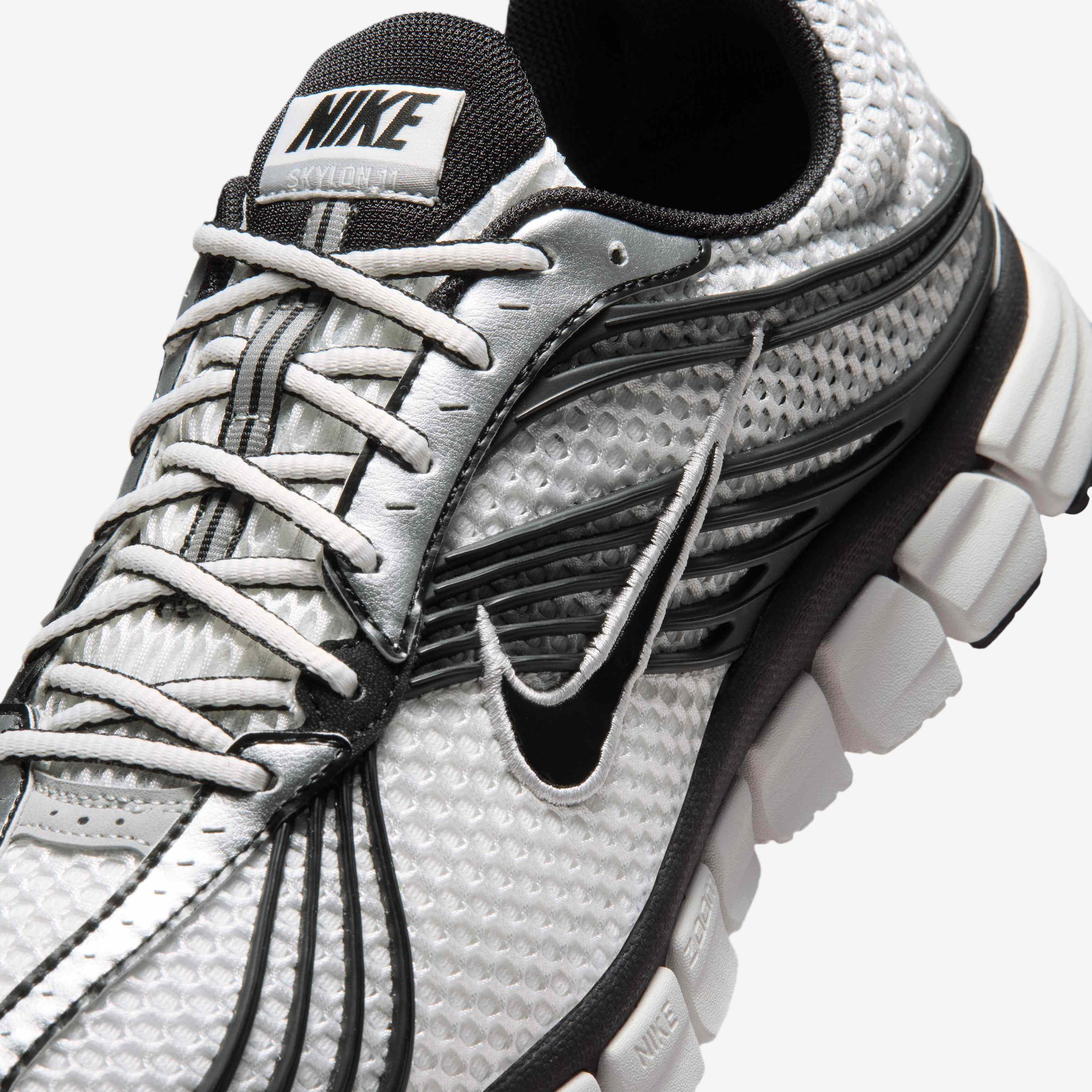Zoom image