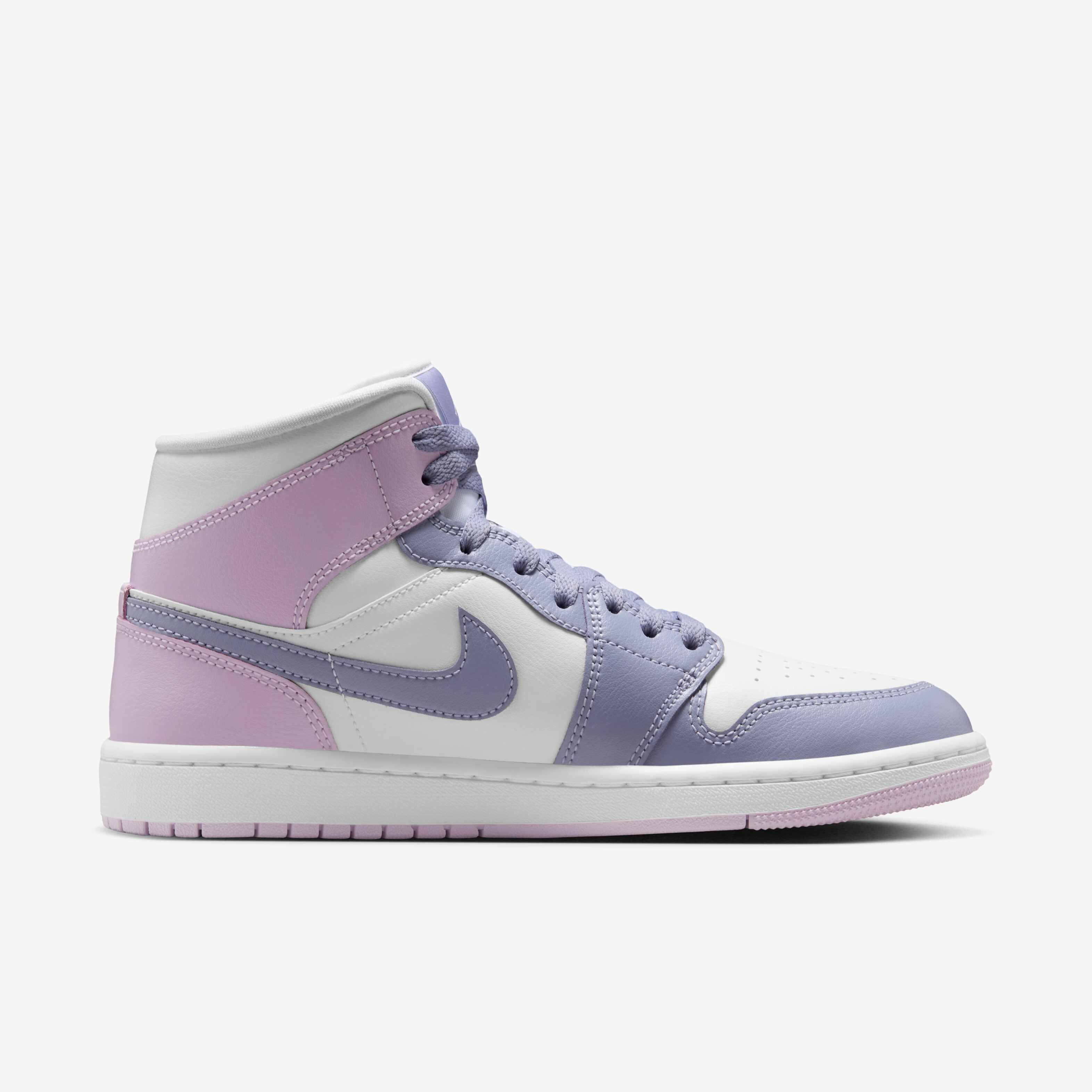 Air Jordan 1 Mid image number 2