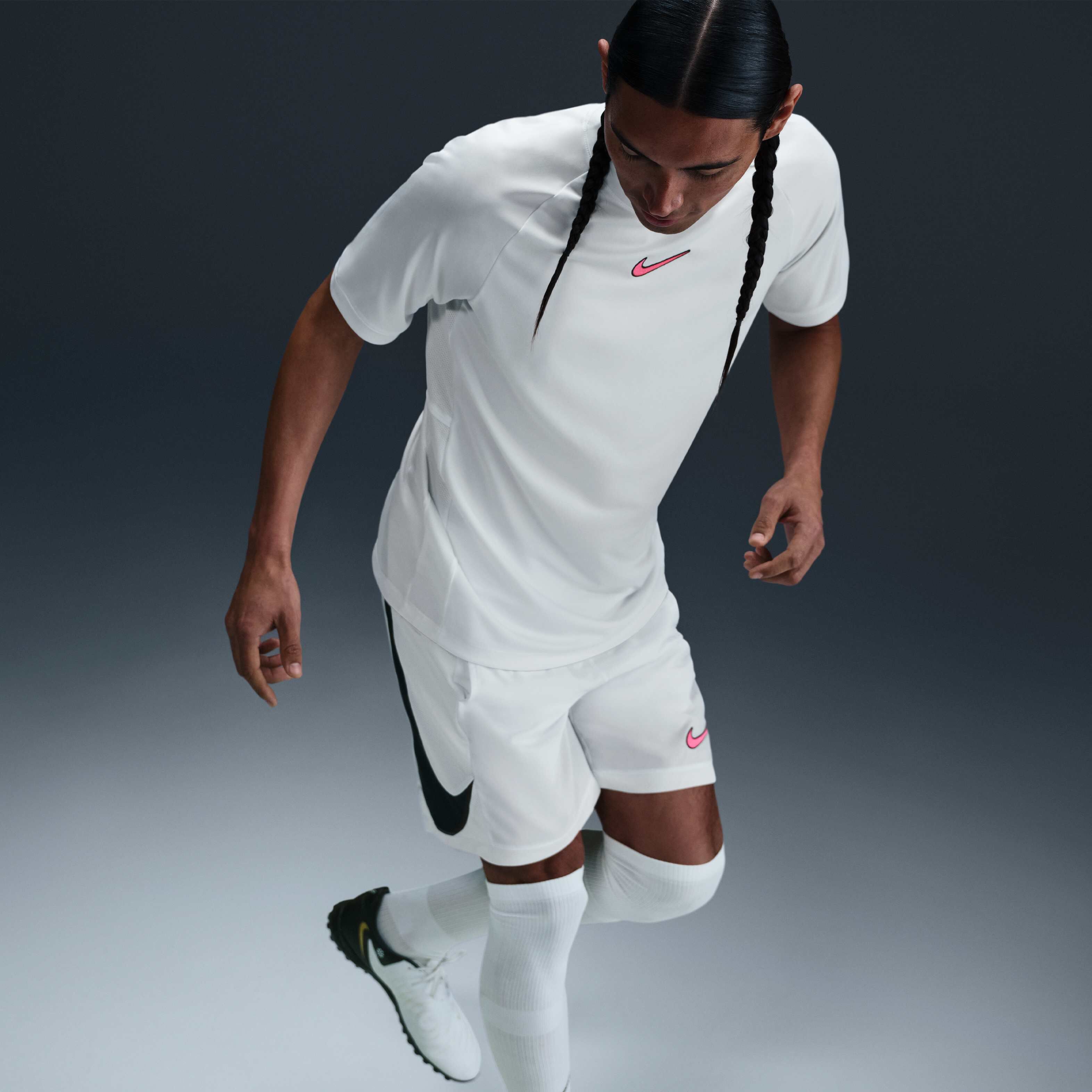 نايكي أكاديمي image number 2