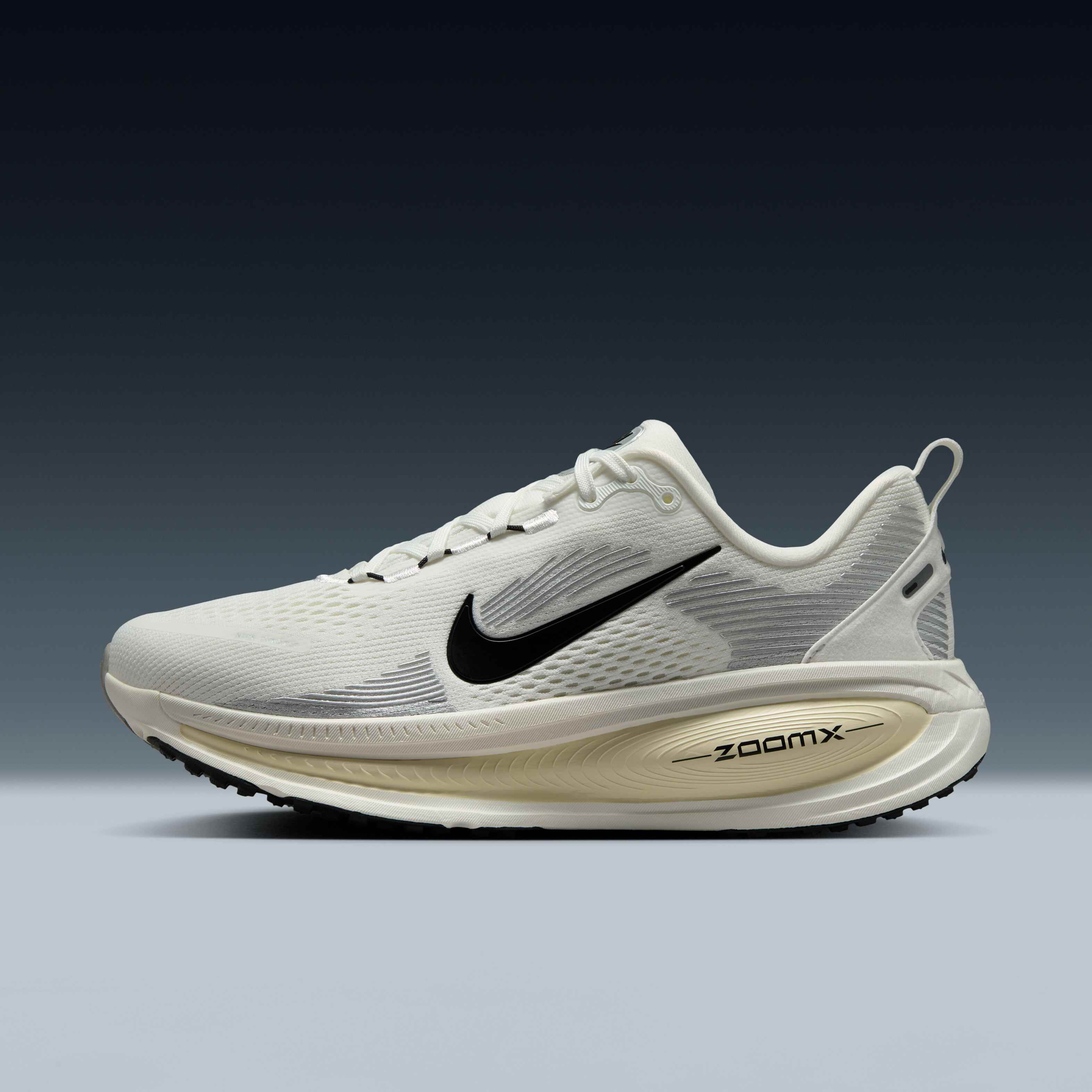 Nike Vomero 18 image number 0