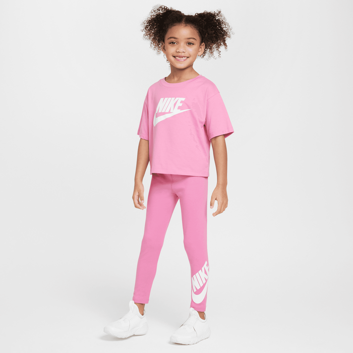 Nike image number 2 Nike image number 2