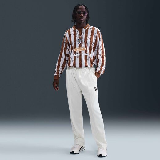 نايكي سبورتسوير اير