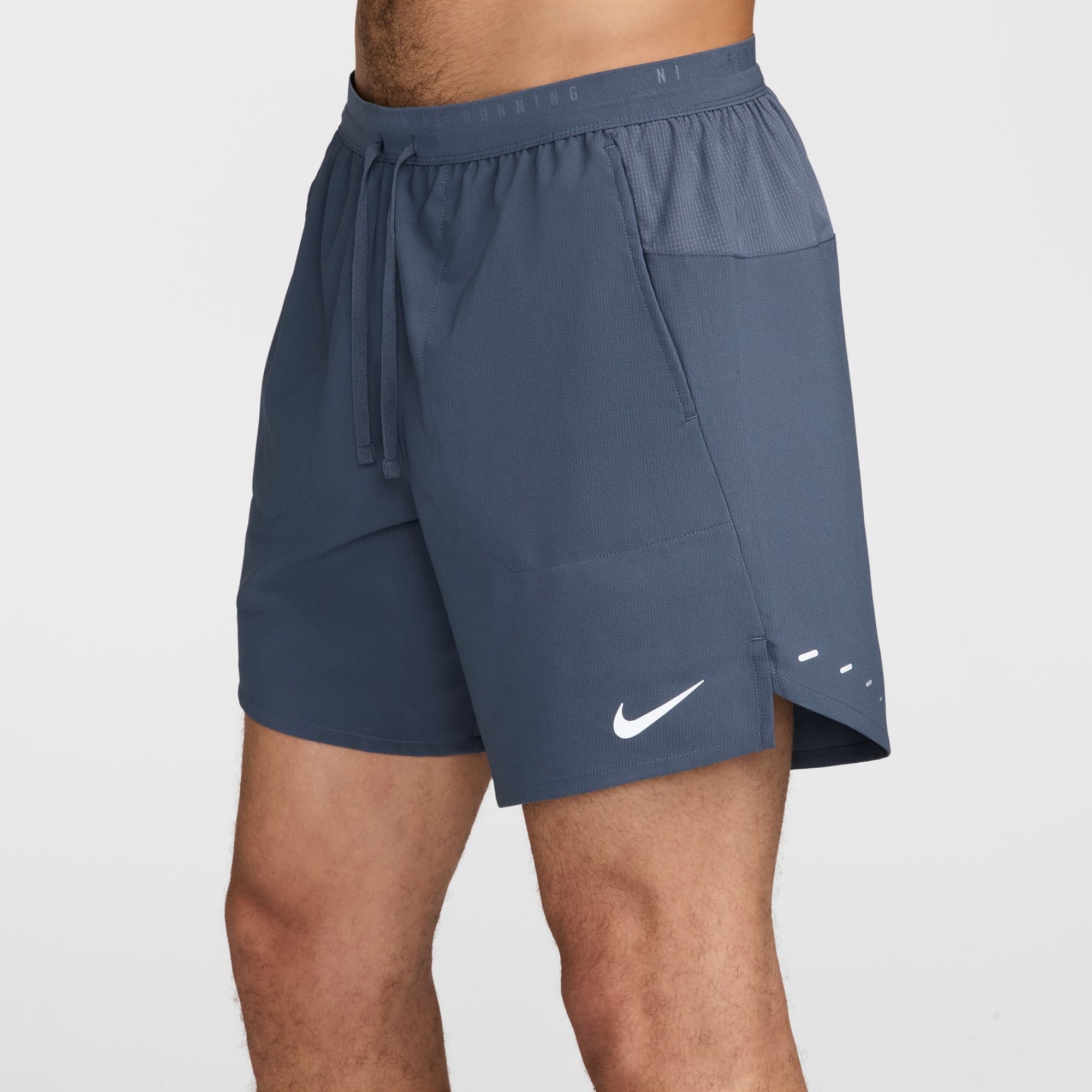 Nike Stride image number 2