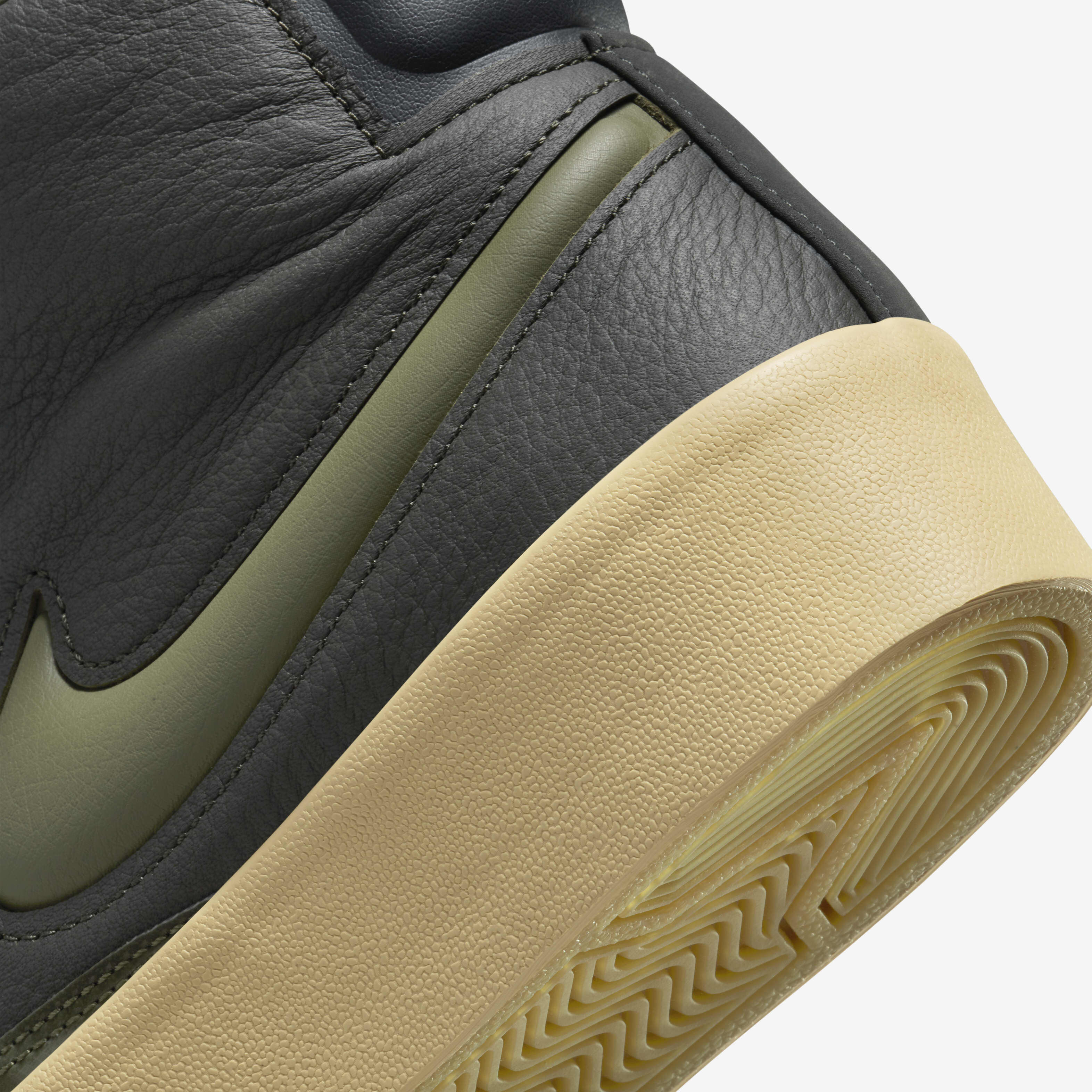 Nike Blazer Mid Victory image number 8