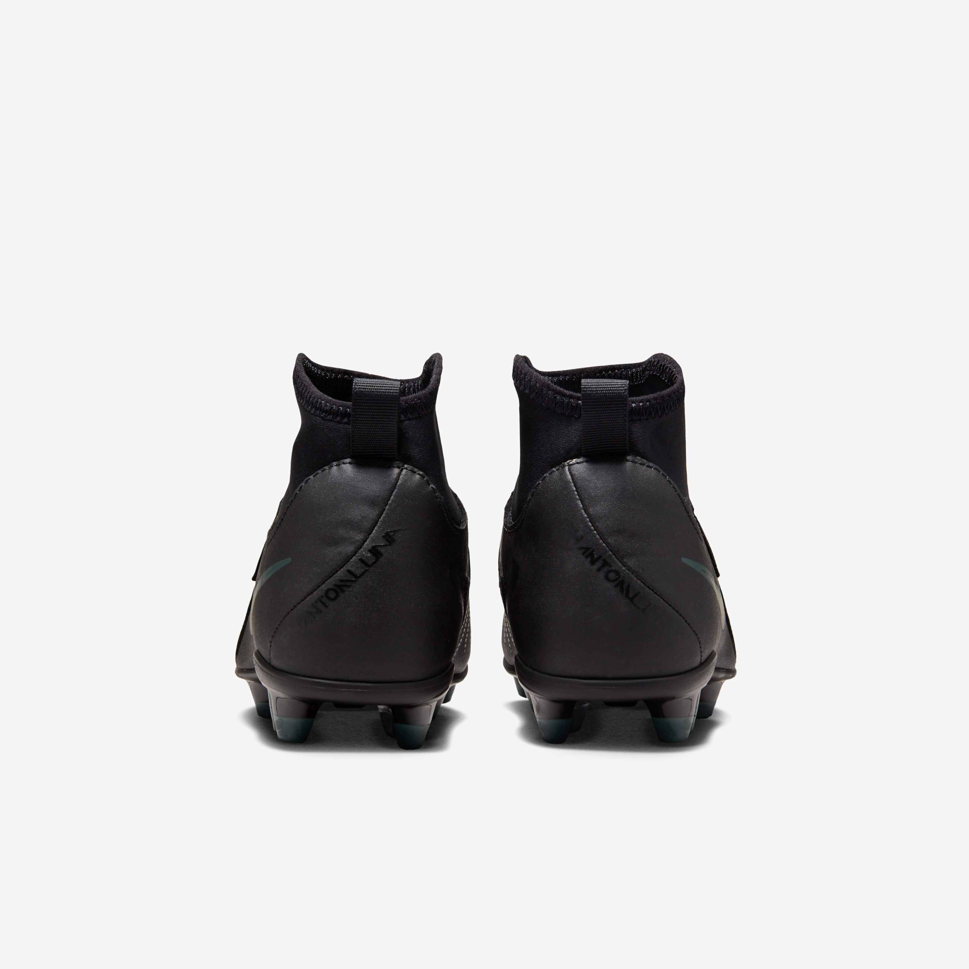 Nike Jr. Phantom Luna 2 Club image number 5