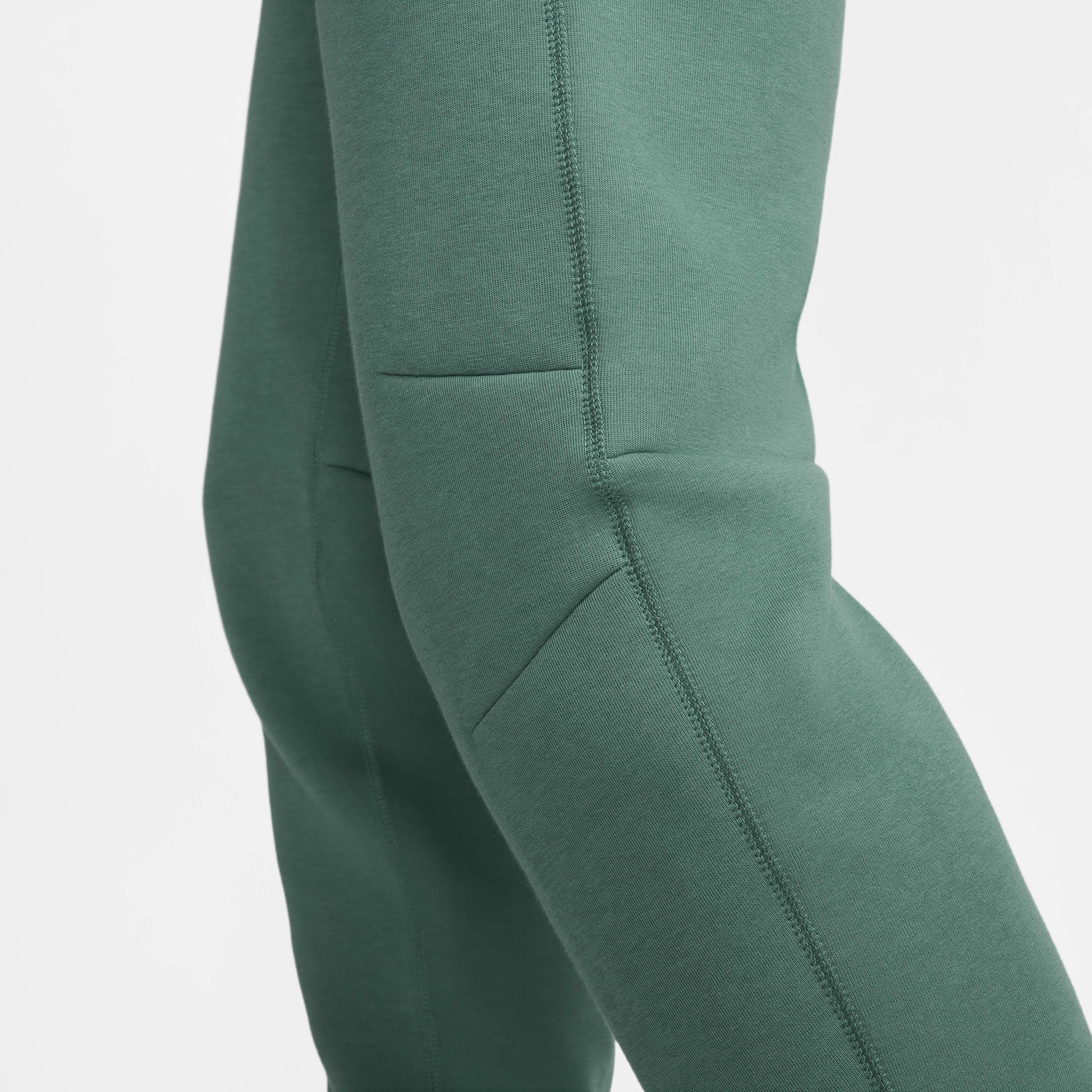 Nike tech fleece joggers 2021 top