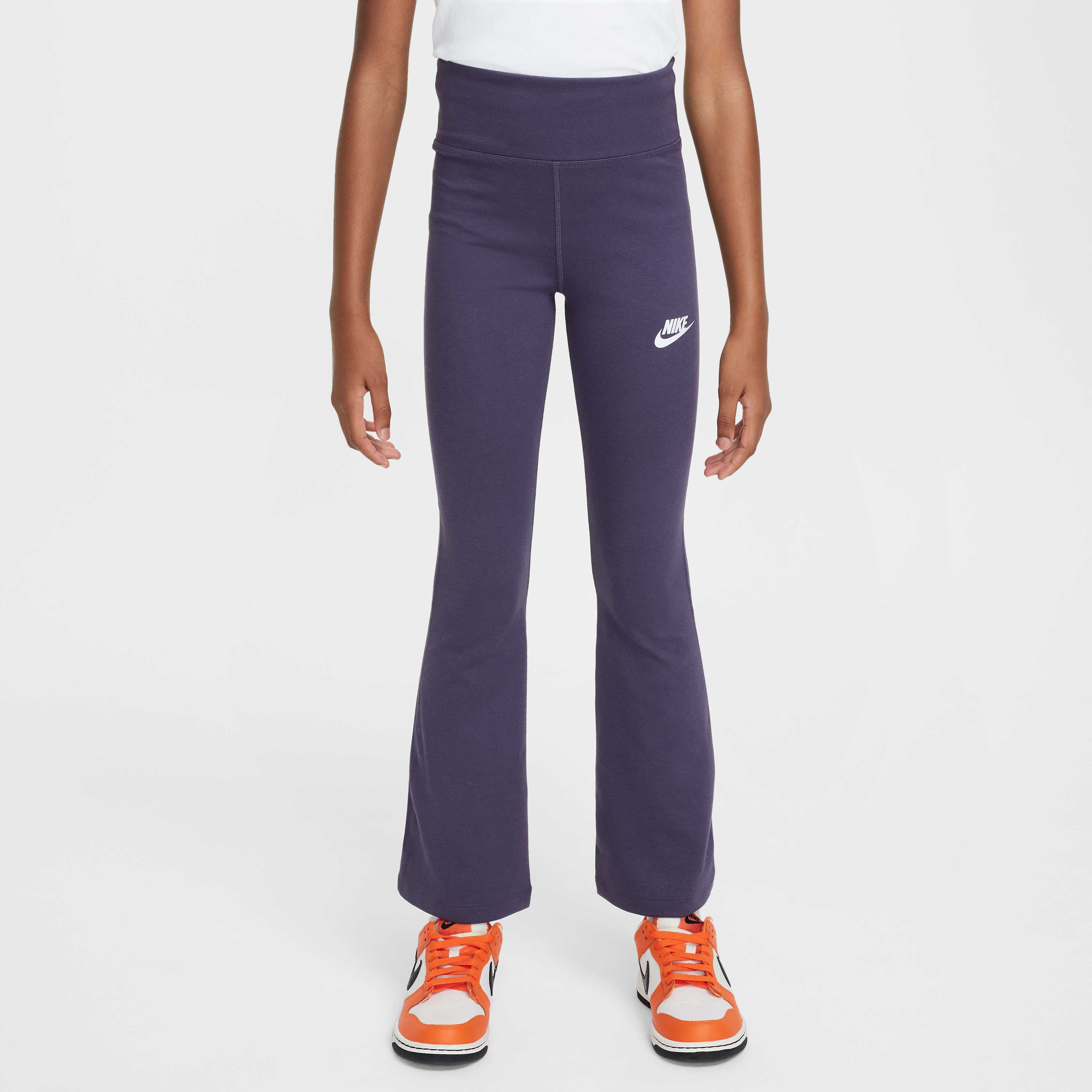 Nike Sportswear Classic image number 0