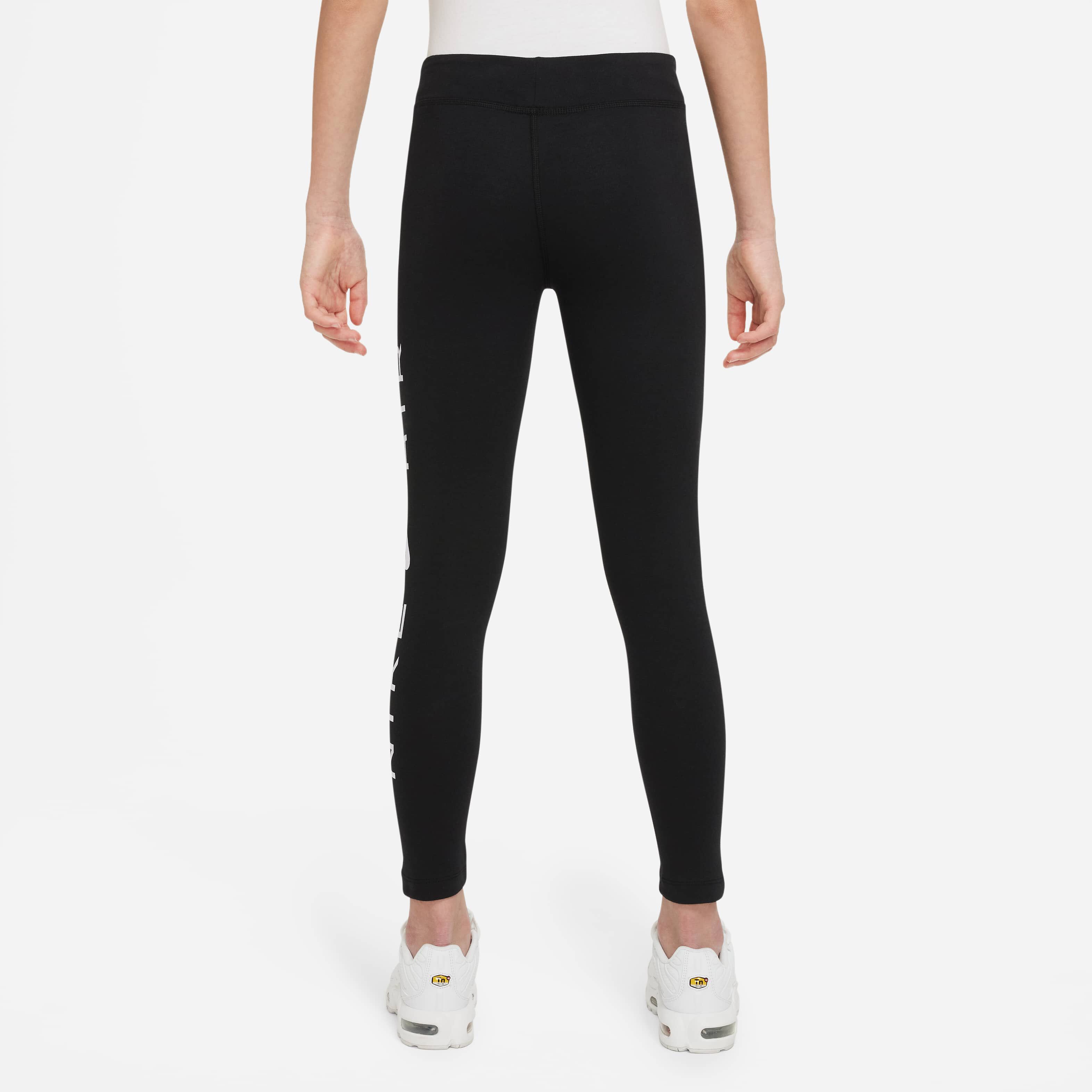 Nike Air Essential image number 1