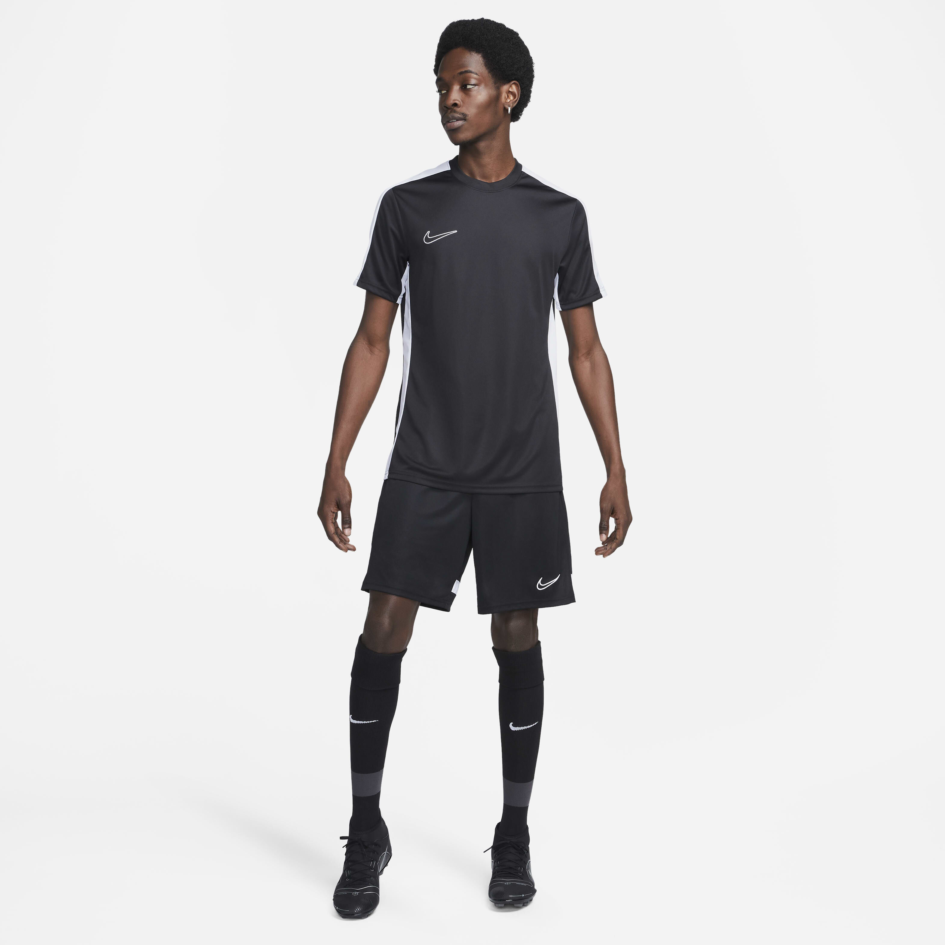 Nike Academy image number 3