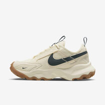 Nike TC 7900