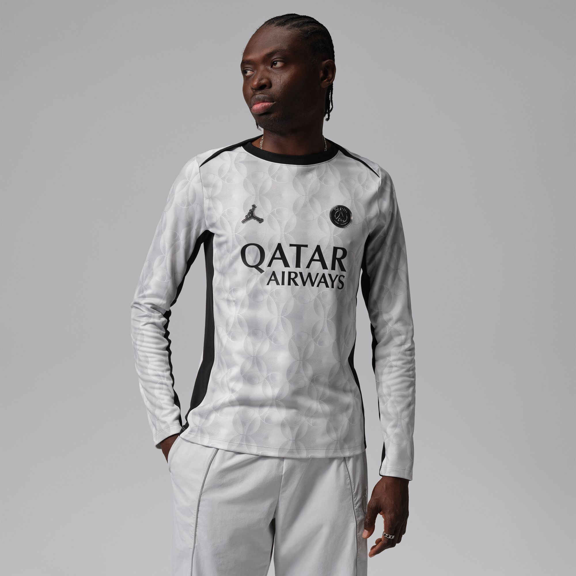 Paris Saint-Germain Academy Pro Night Edition image number 0